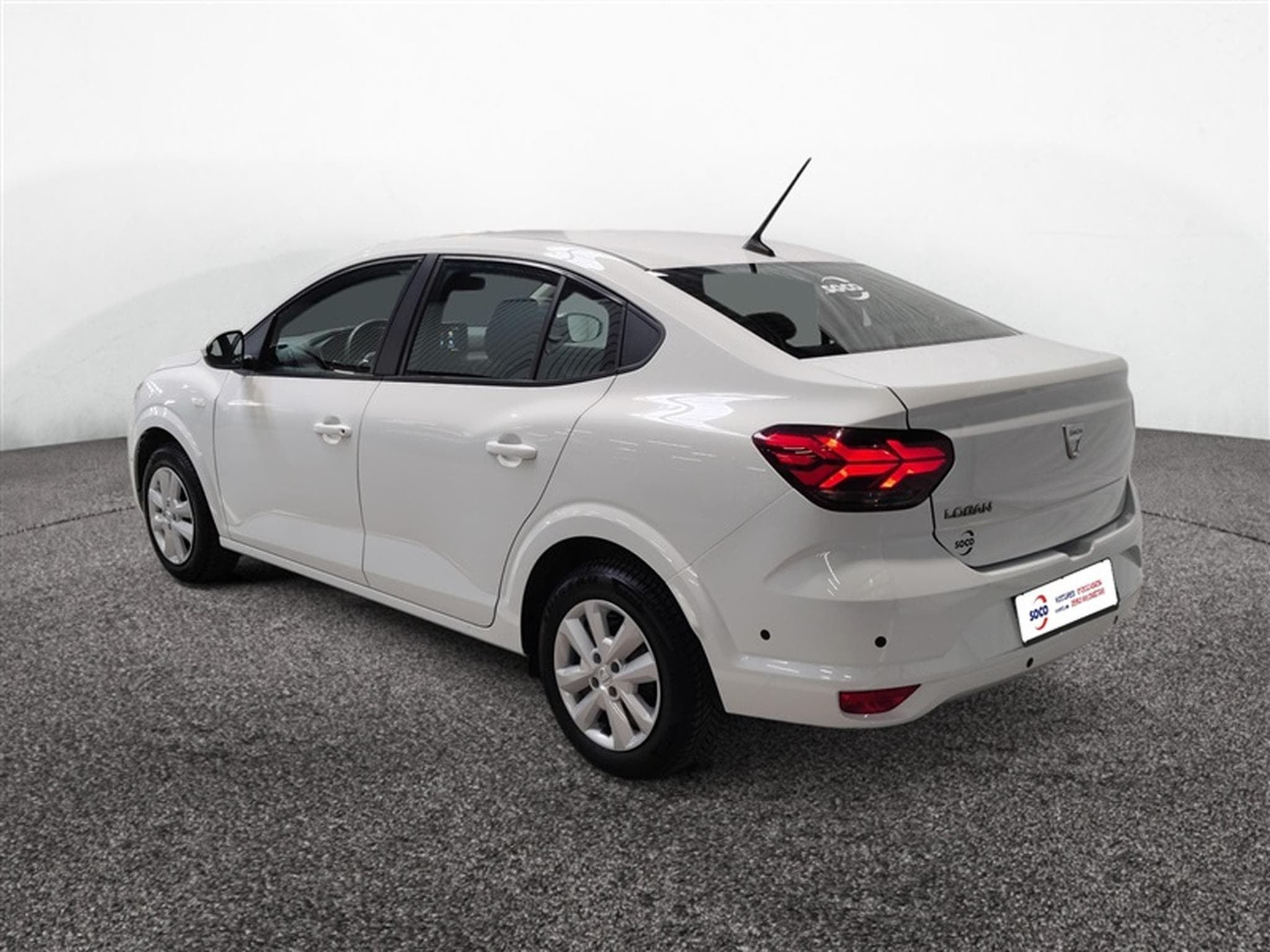 Dacia Logan 1.0 TCe 90cv EDC Comfort NAVI / FULL LED / CAMERA /PDC AV+AR (2023) - Photo 2