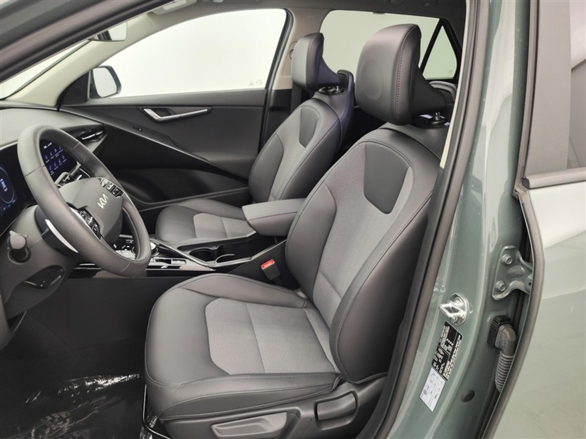 Kia Niro HEV 1.6 GDi Pulse DCT (2024) - Photo 7