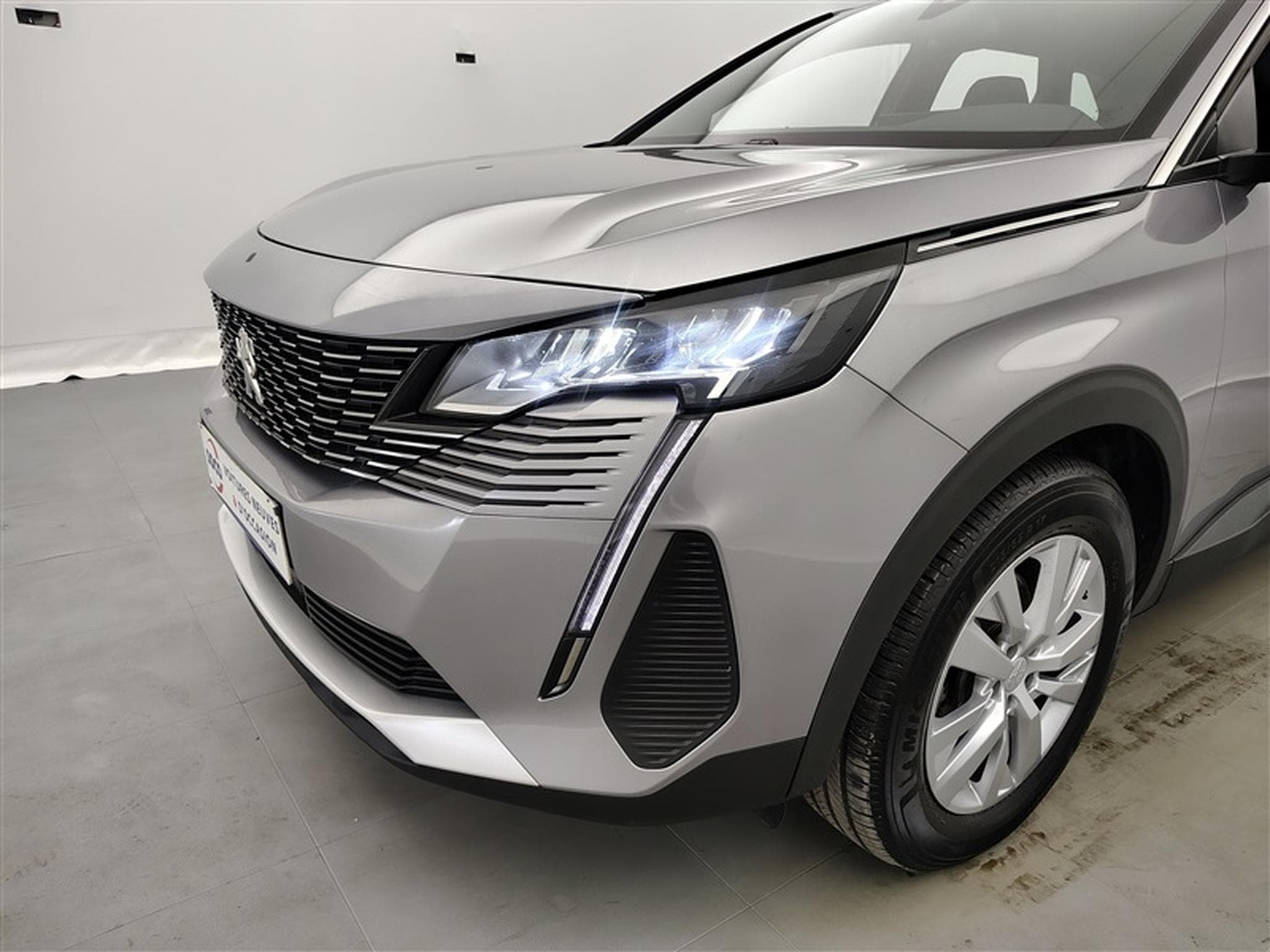 Peugeot 3008 1.2 PureTech 130cv EAT8 Active Pack NAVI / FULL LED / CAMERA (2023) - Photo 15