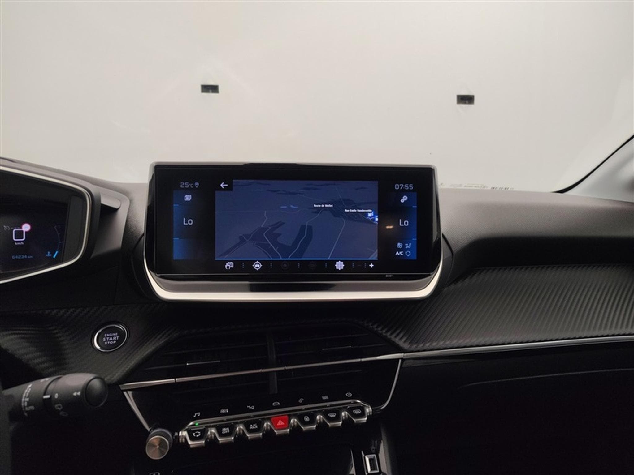 Peugeot 208 1.2i PureTech Allure Pack CLIM/CAM/PDC (2022) - Photo 11