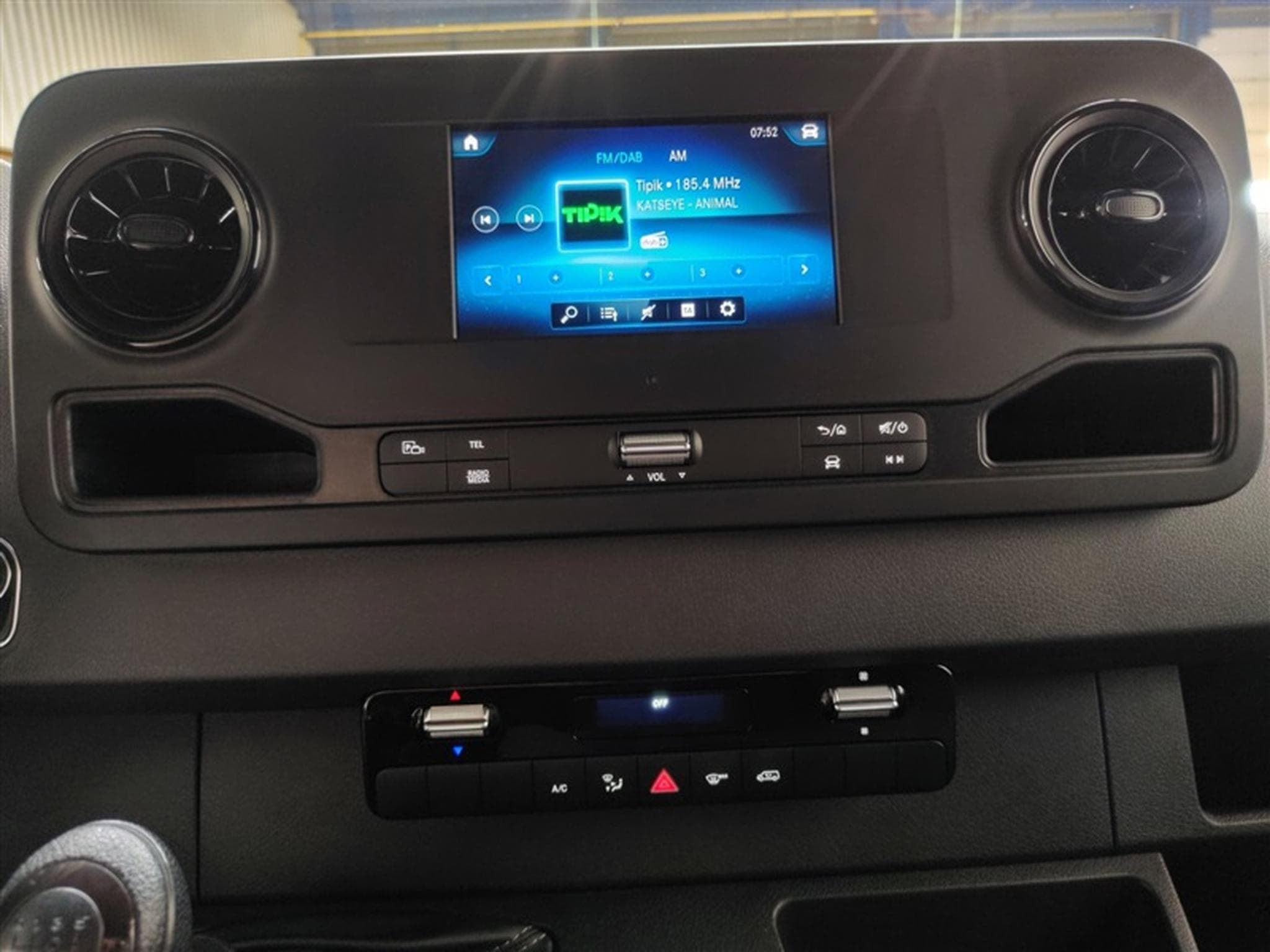 Mercedes Sprinter 311 CDI L2H2 FWD Functional (2022) - Photo 11