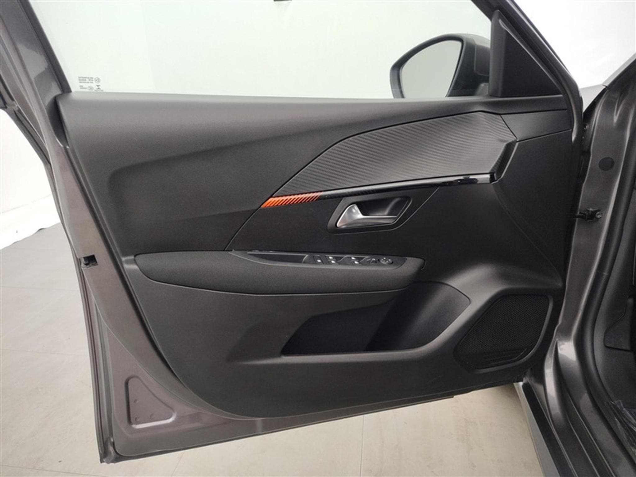 Peugeot 208 1.2i PureTech Active MIRRORLINK / PDC AR / FULL LED / JA 16" (2021) - Photo 17