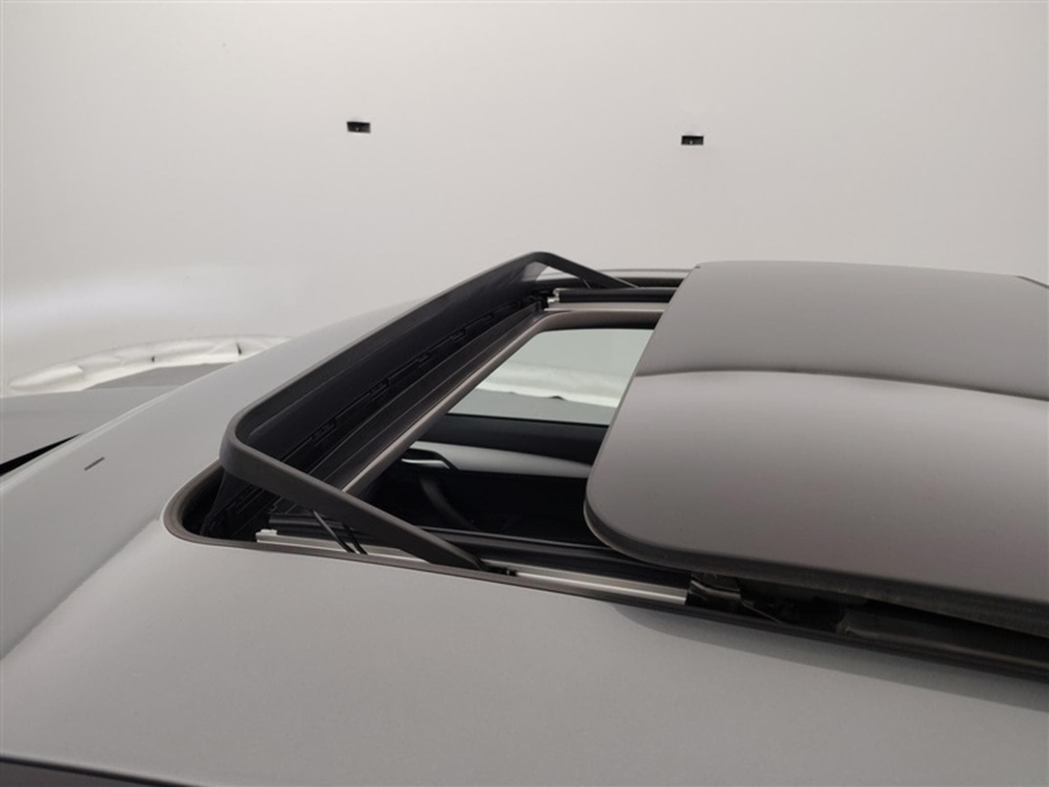 BMW X2 1.5i sDrive18 Business NAVI/FULL LED/TO PANO/JA17/PDC/CAMERA (2022) - Photo 19