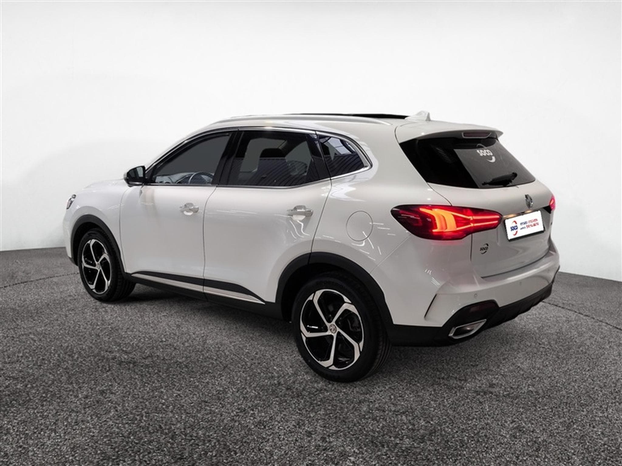 MG HS 1.5 T-GDi 160cv BVA Luxury NAVI / FULL LED / CUIR / PANO (2024) - Photo 2