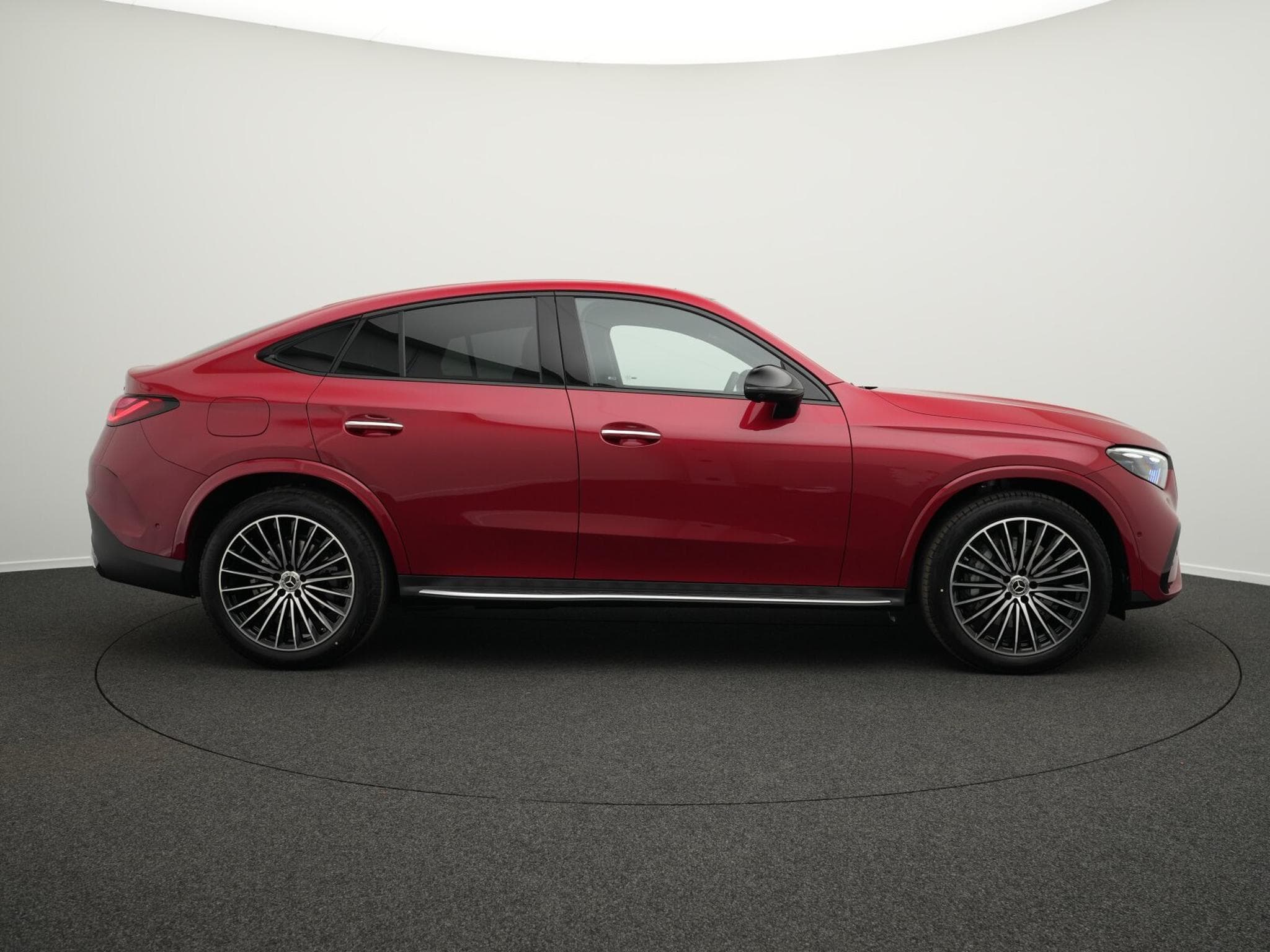 Mercedes GLC 200 4MATIC Coupé AMG-Line Premium (2026) - Foto 5