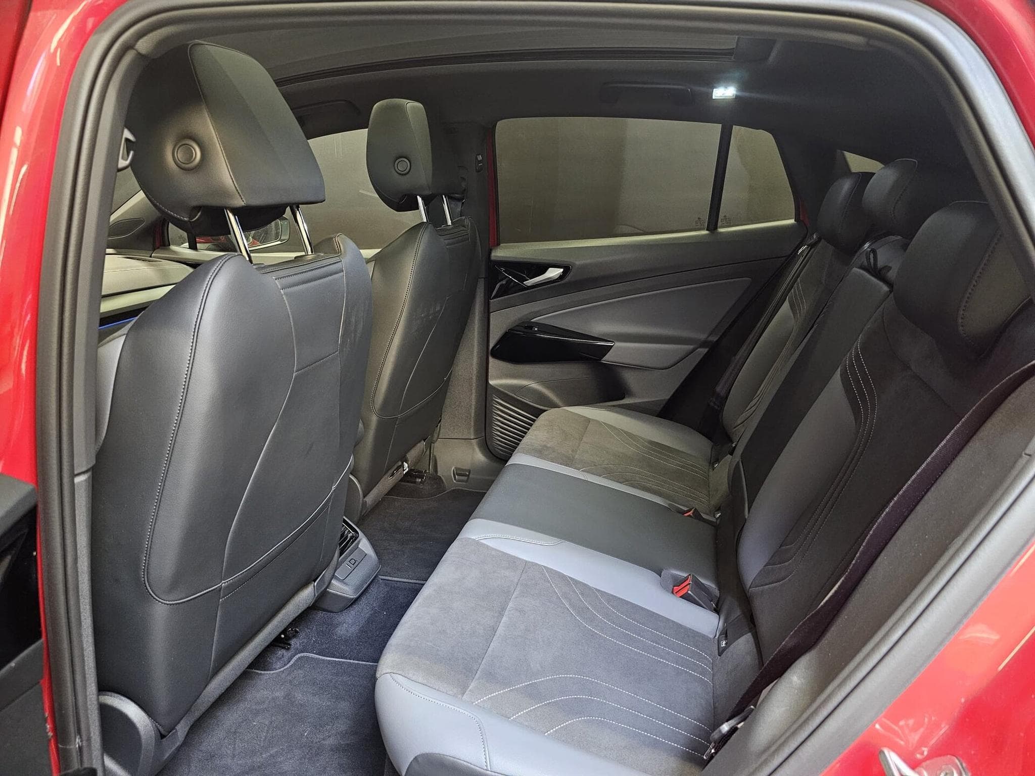 VW ID.5 Pro 150 KW (2023) - Foto 15