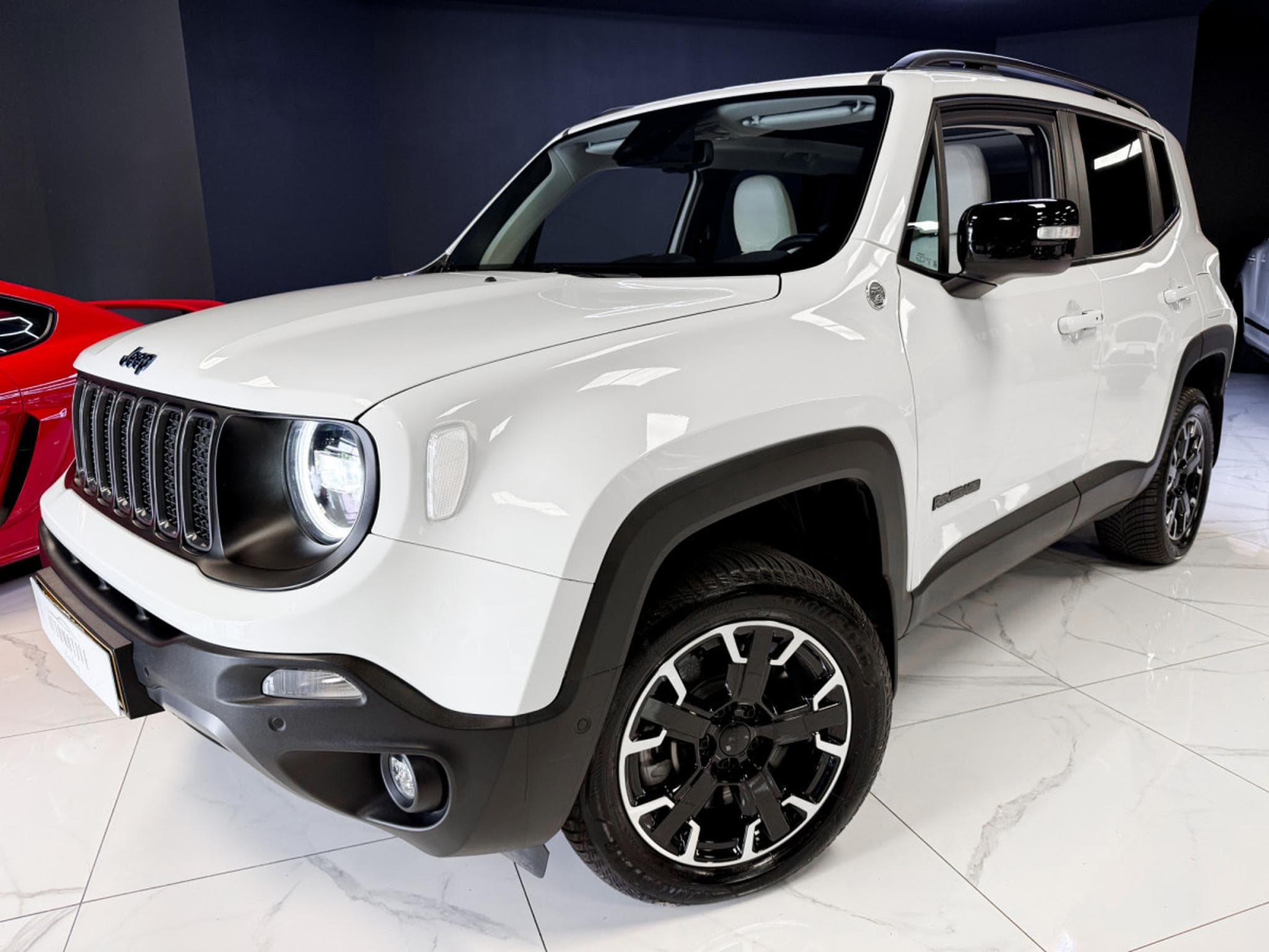 Jeep Renegade Trailhawk Plug-In-Hybrid 4xe (2023) - Photo 15