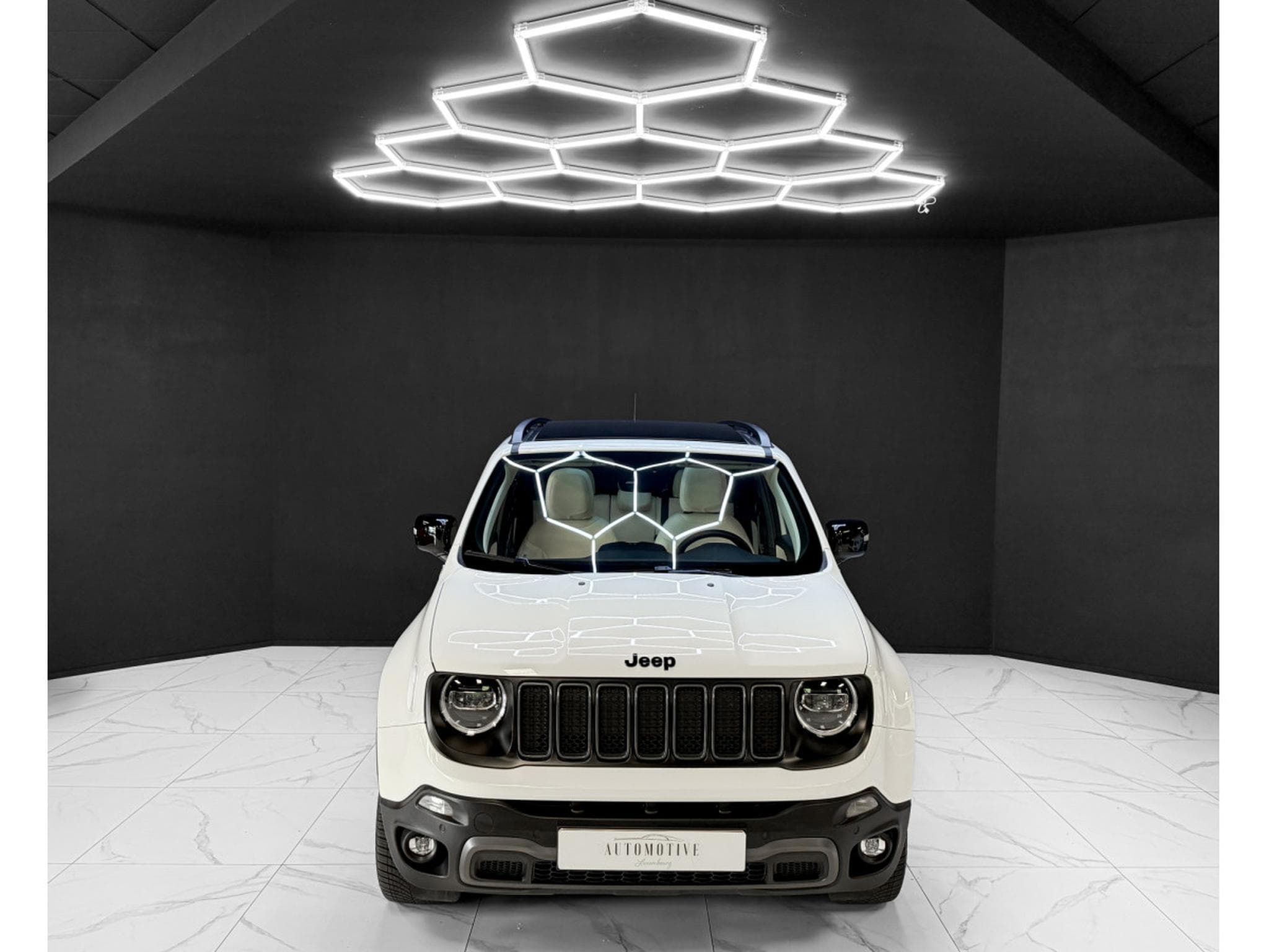 Jeep Renegade Trailhawk Plug-In-Hybrid 4xe (2023) - Photo 8