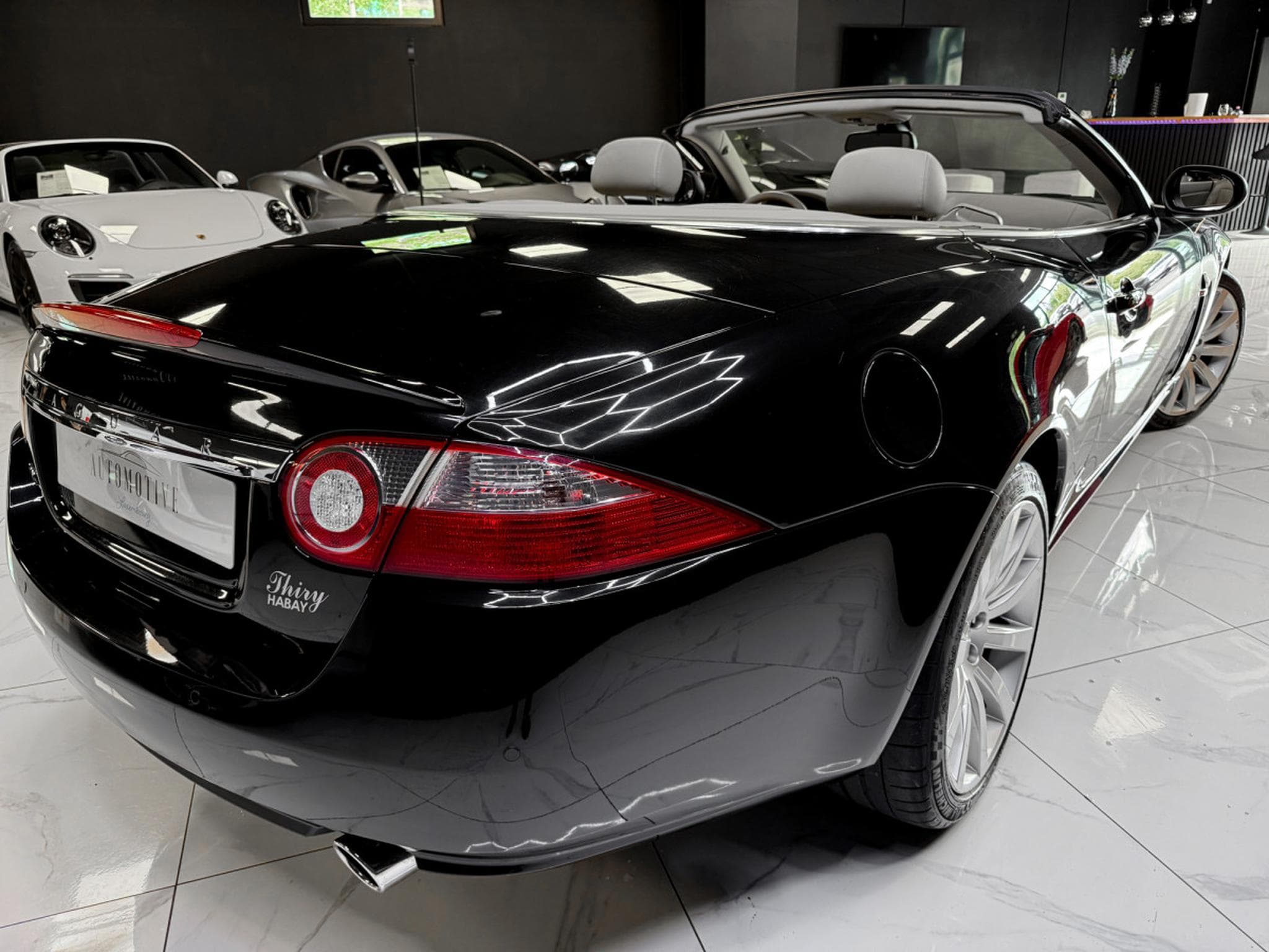 Jaguar XK 3.5 V8 Convertible (2009) - Photo 14