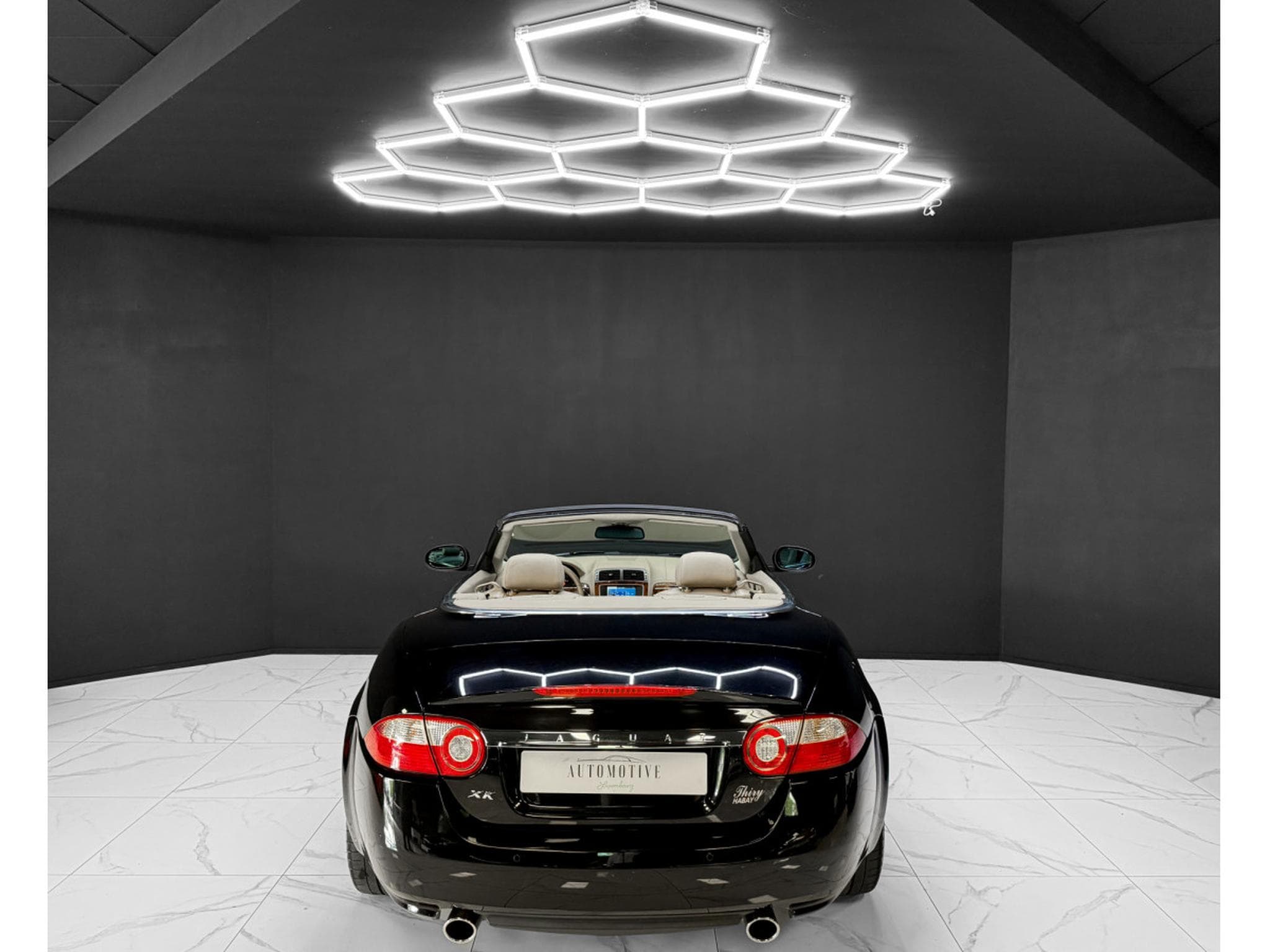 Jaguar XK 3.5 V8 Convertible (2009) - Photo 4