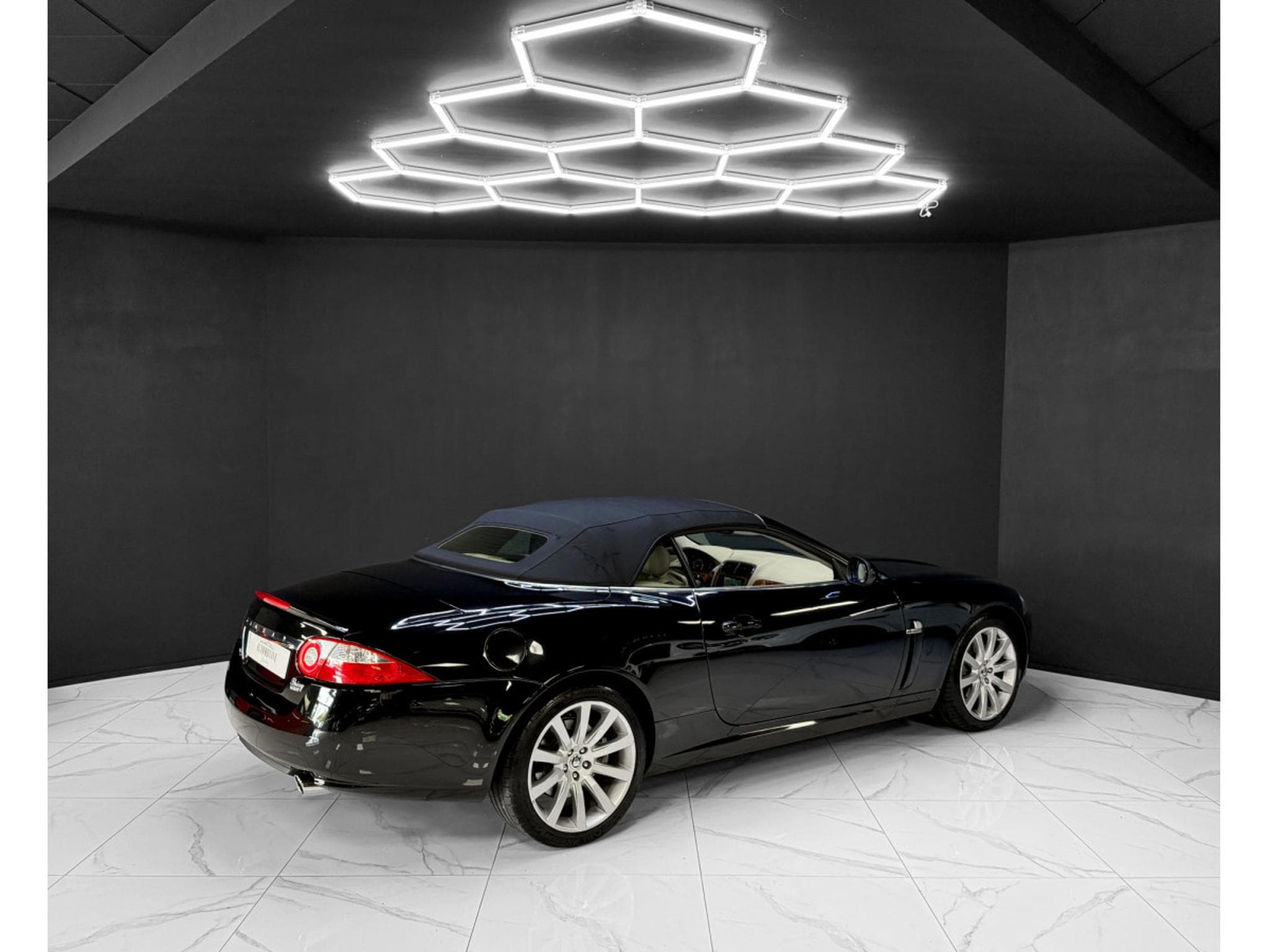Jaguar XK 3.5 V8 Convertible (2009) - Photo 5