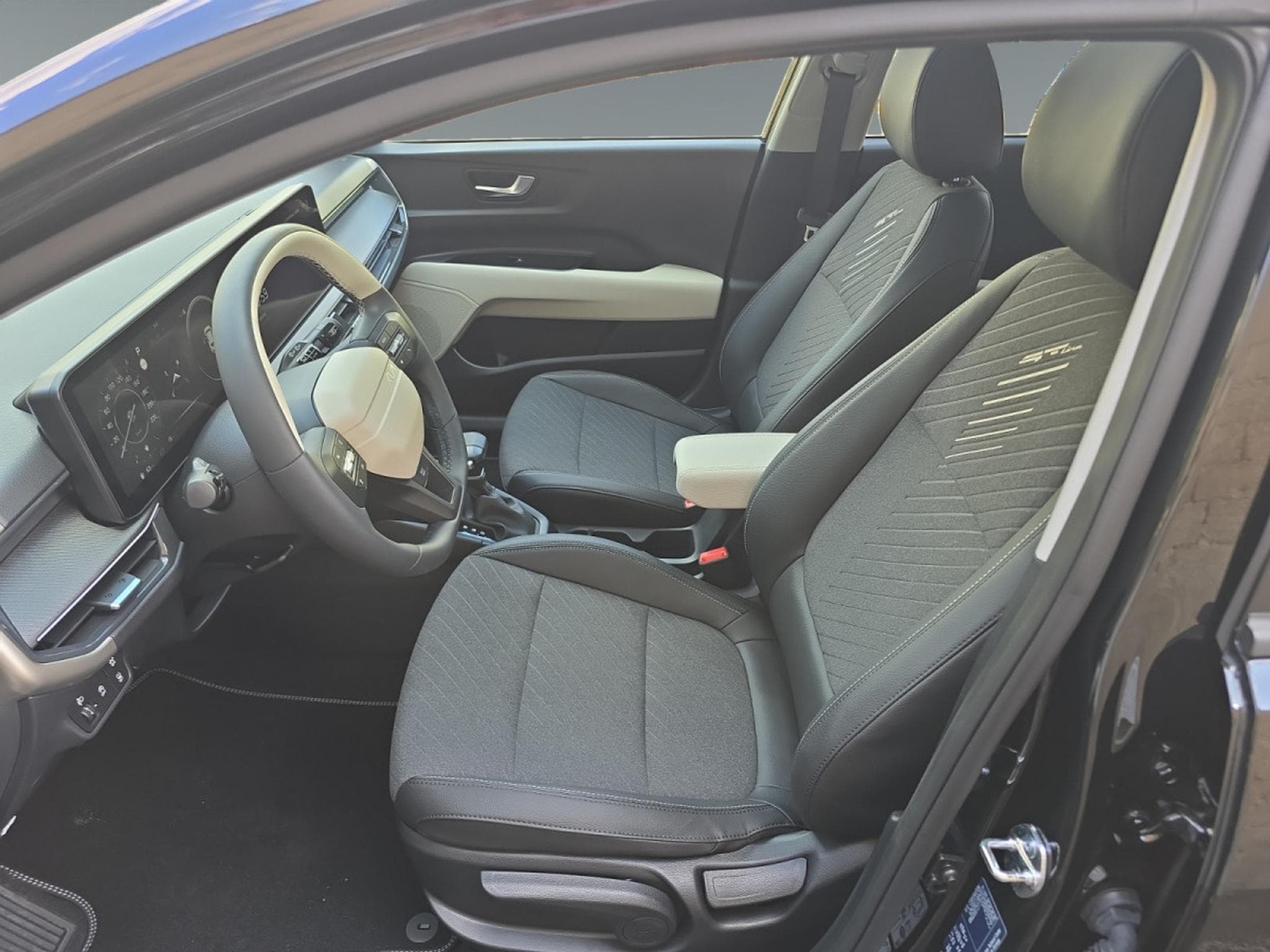 Kia Stonic GT Line 1.0 T-GDI 100 DCT (2026) - Photo 10