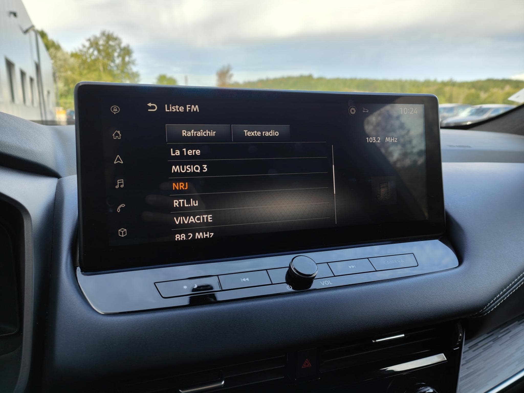 Nissan Qashqai E-POWER TEKNA TOIT PANO CAMERA 360 GPS (2024) - Photo 18