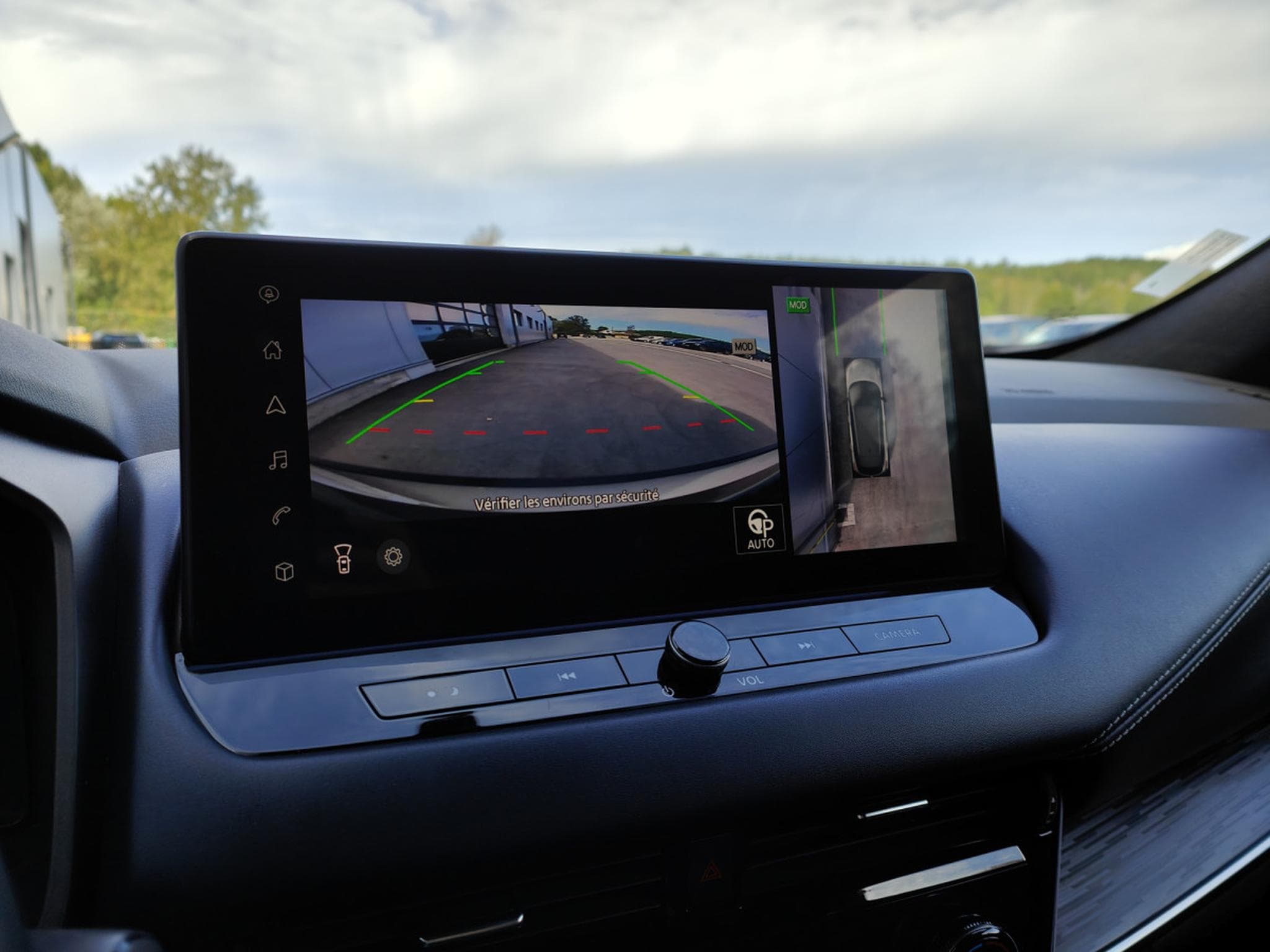 Nissan Qashqai E-POWER TEKNA TOIT PANO CAMERA 360 GPS (2024) - Photo 20