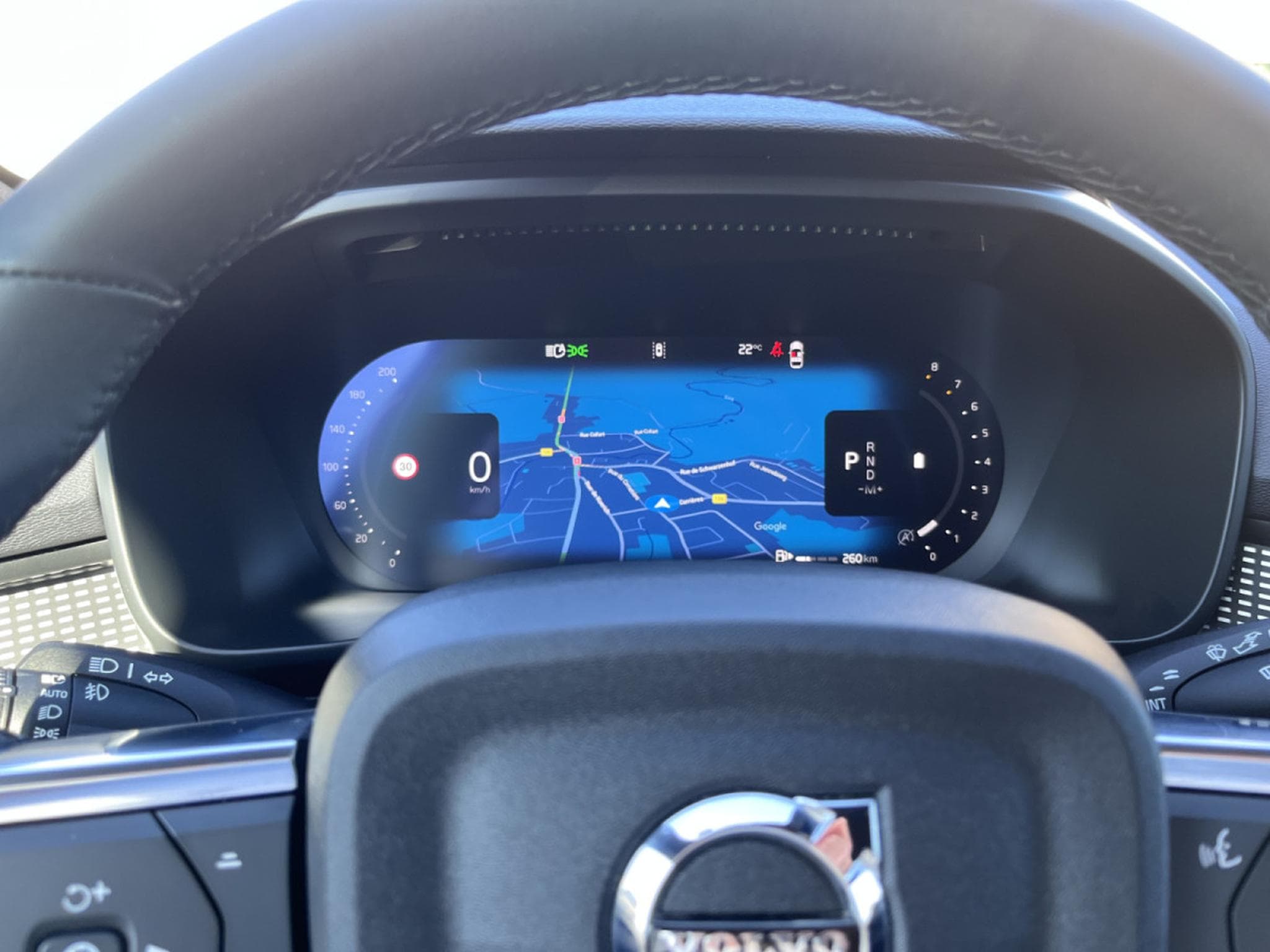 Volvo XC40 B3 Plus Dark DCT (2025) - Foto 14