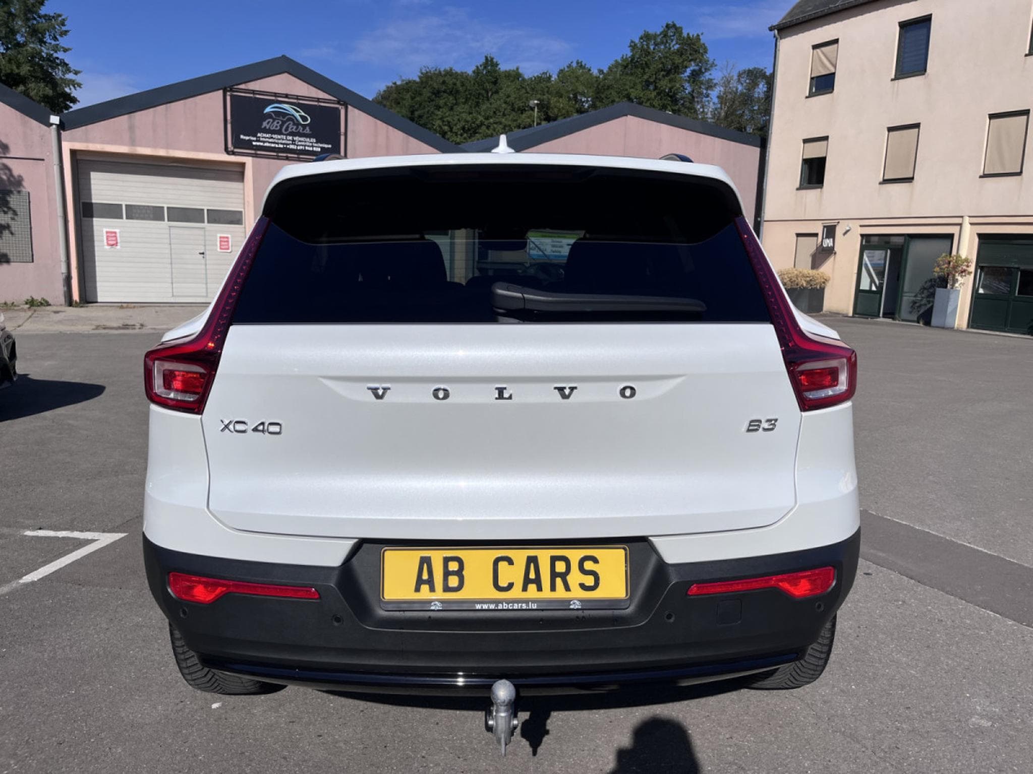 Volvo XC40 B3 Plus Dark DCT (2025) - Foto 5