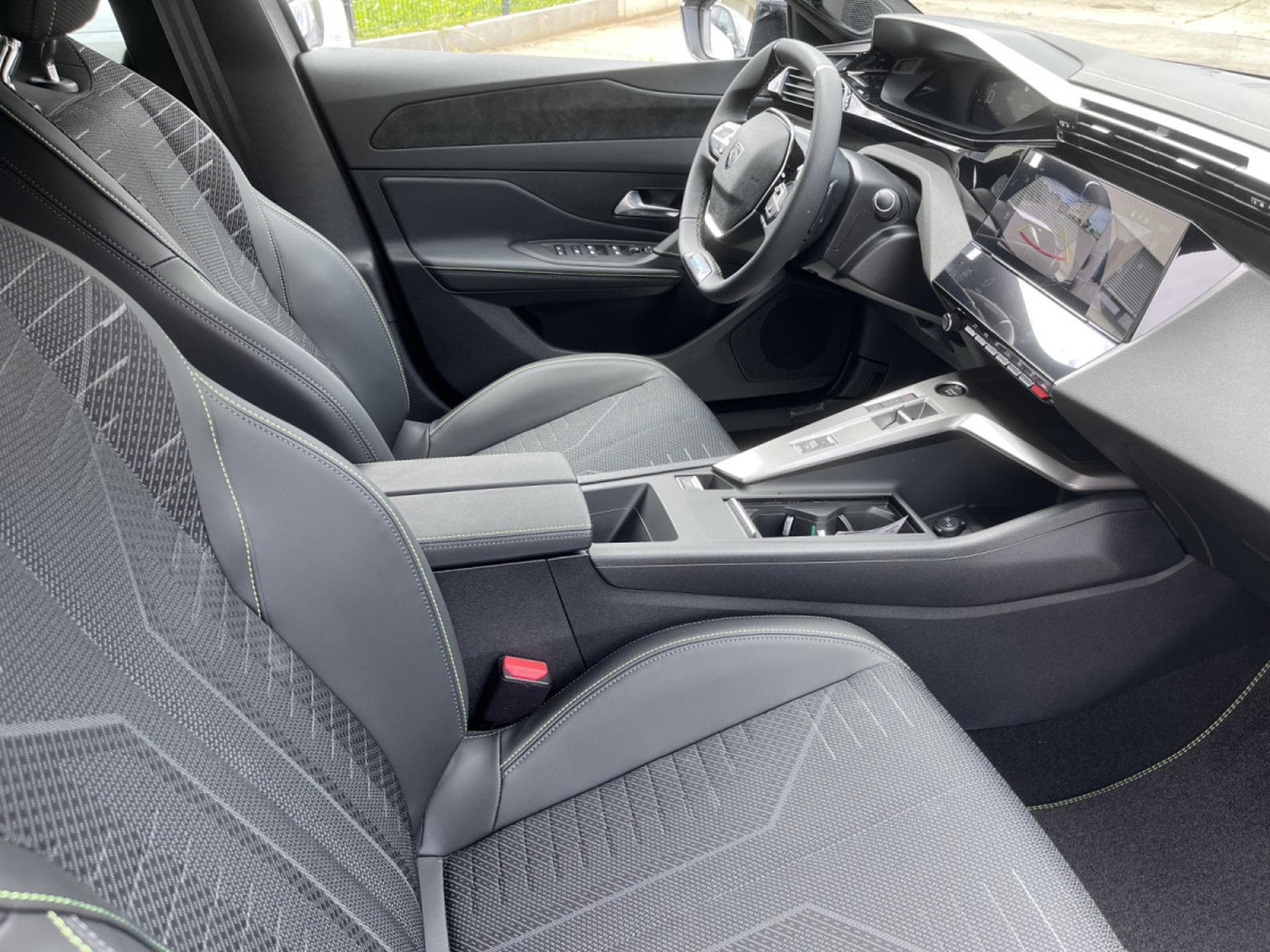 Peugeot 308 1.5 BlueHDi S&S 130 Cv EAT8 - GT - Camera 360 - ACC (2026) - Foto 11