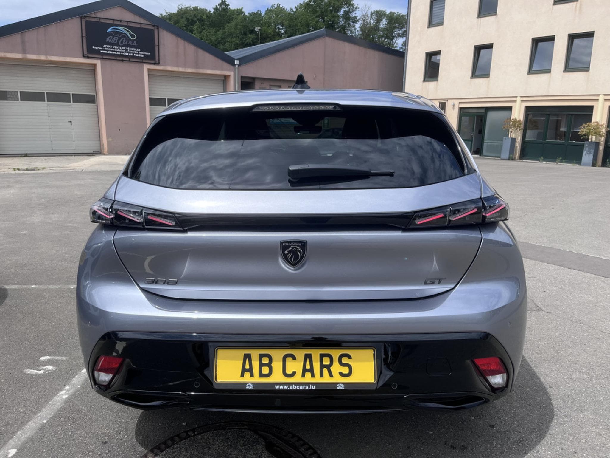 Peugeot 308 1.5 BlueHDi S&S 130 Cv EAT8 - GT - Camera 360 - ACC (2026) - Foto 5