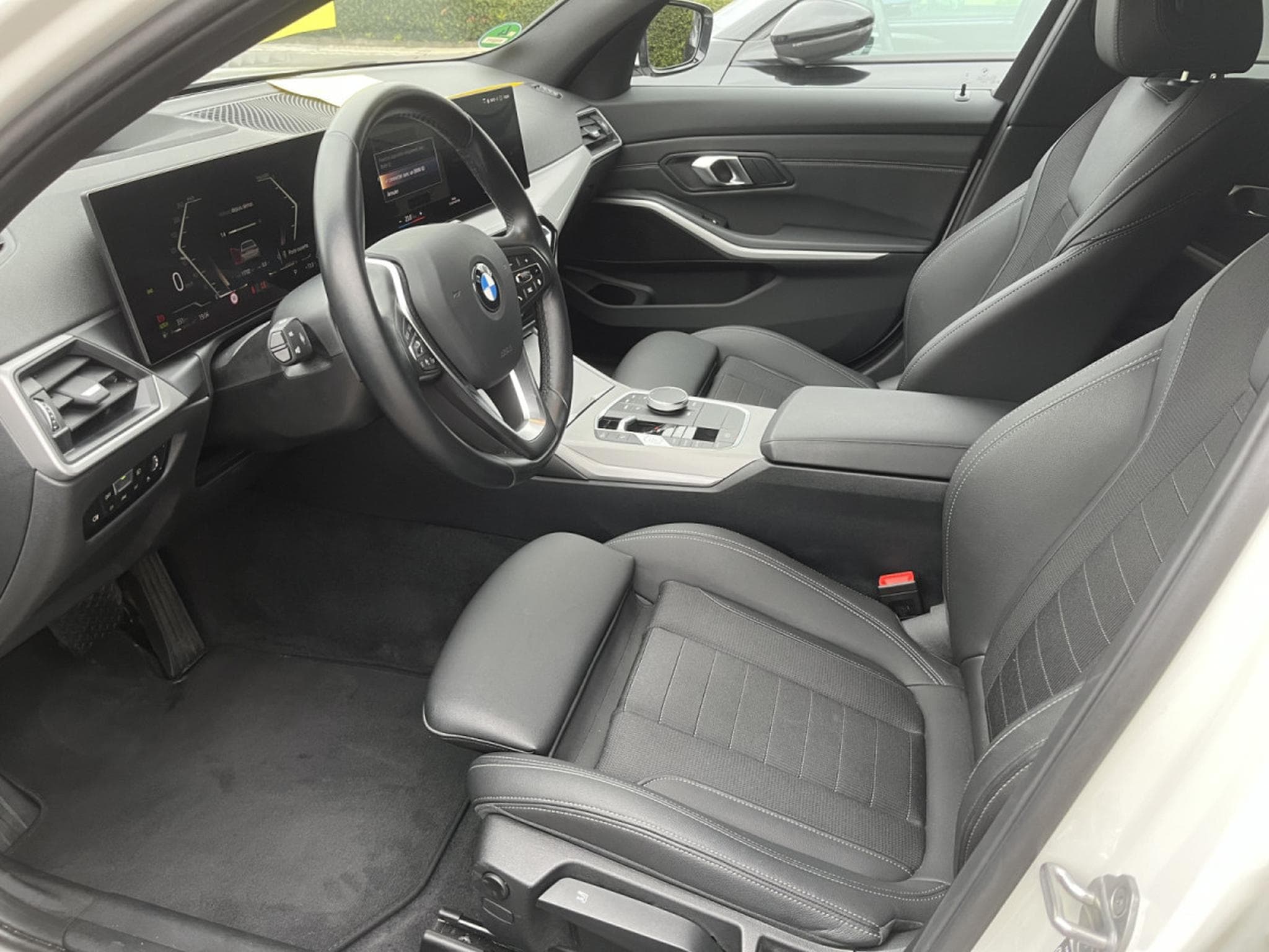 BMW 318 318d A G21 Touring - ACC - Keyless - Head up Display (2023) - Foto 9
