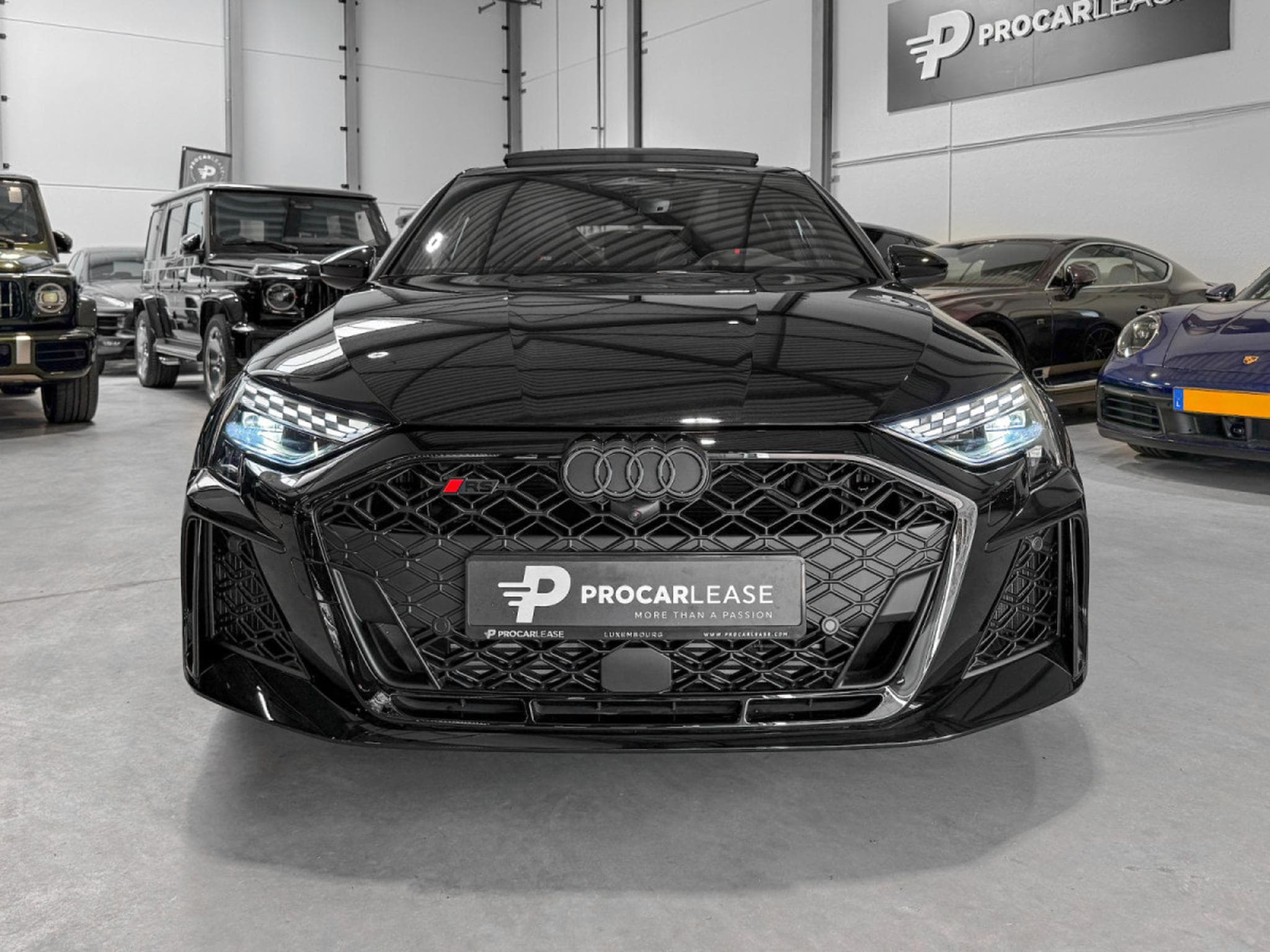 Audi RS3 2.5 TFSI SPORTBACK QUATTRO/ GARANTIE 5/Pano/19/360°/SONOS/SC (2026) - Photo 3