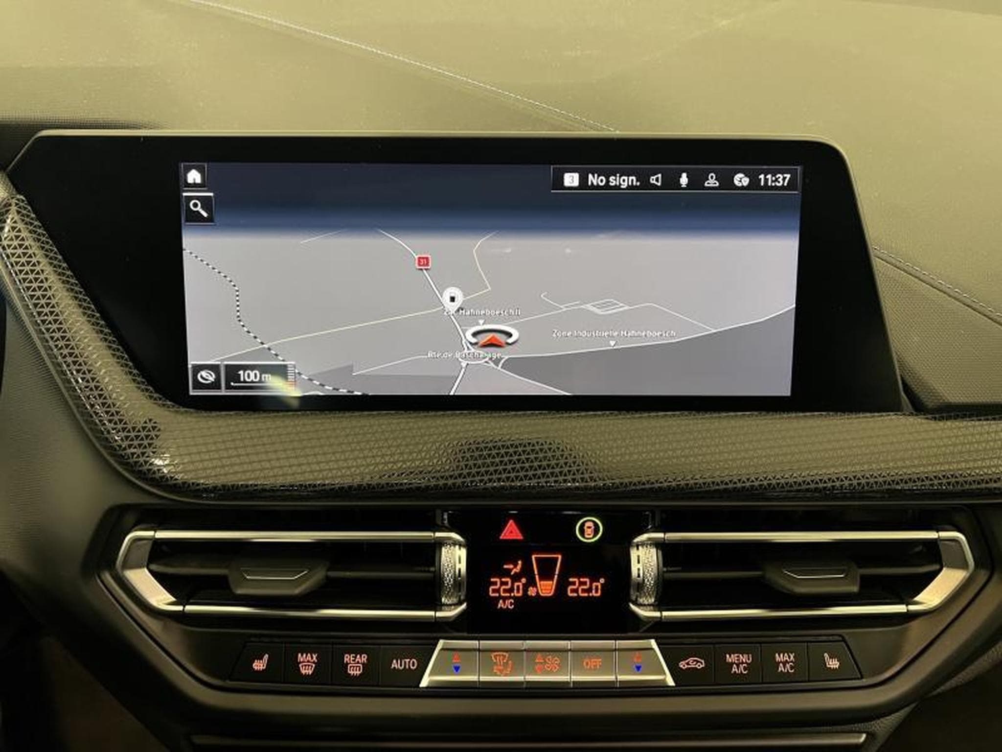 BMW 118 M (2021) - Photo 11