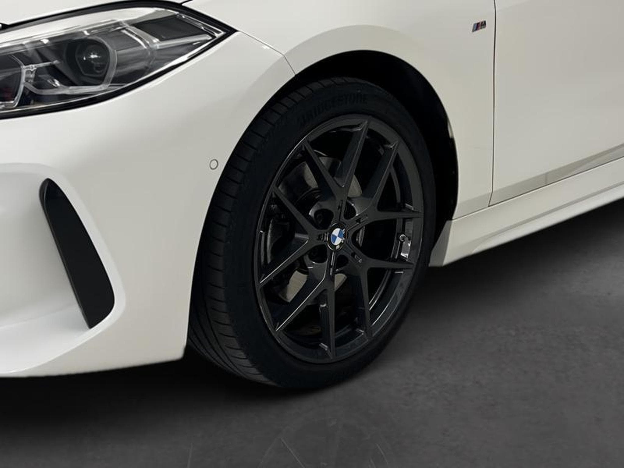 BMW 118 M (2021) - Photo 4