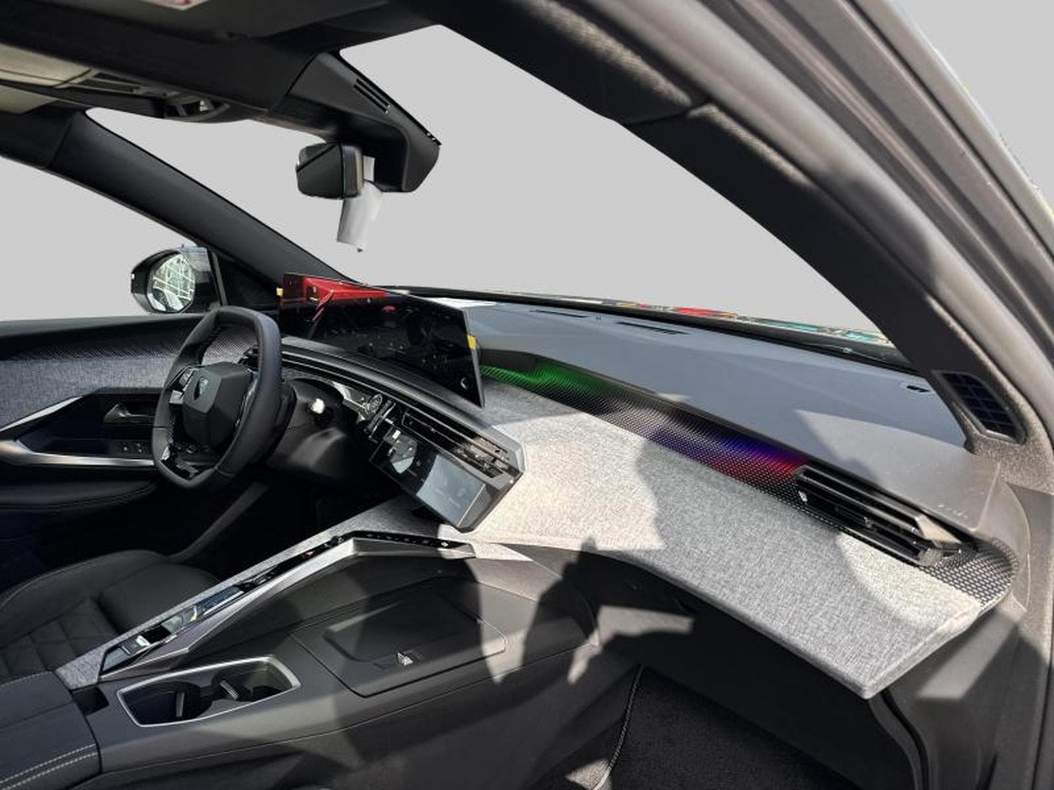 Peugeot 5008 First Edition GT Plug-in Hybrid 195 e-DCS7 (2025) - Foto 9