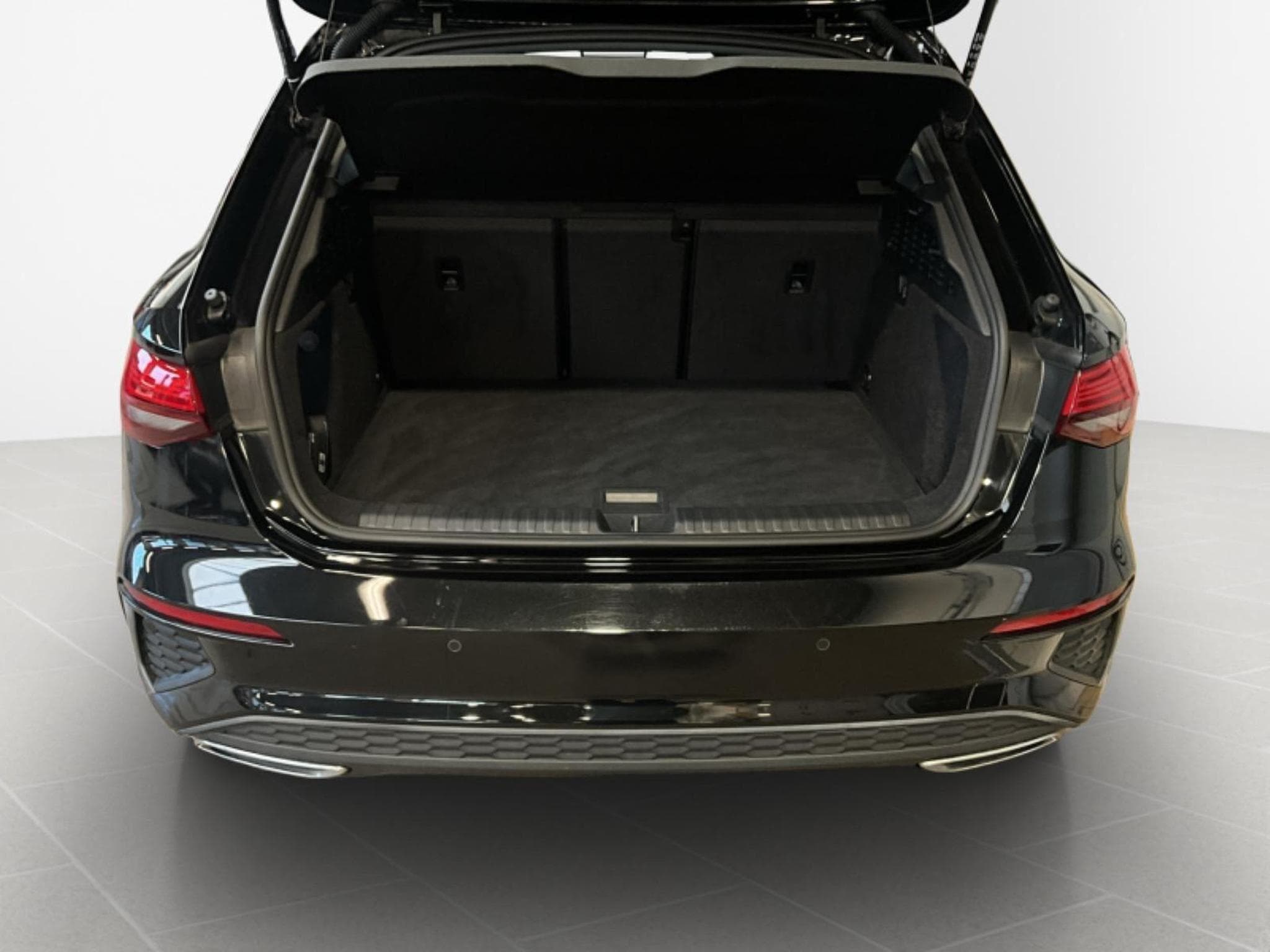 Audi A3 SB+S-Line+35TDI+S-Tronic (2023) - Photo 9