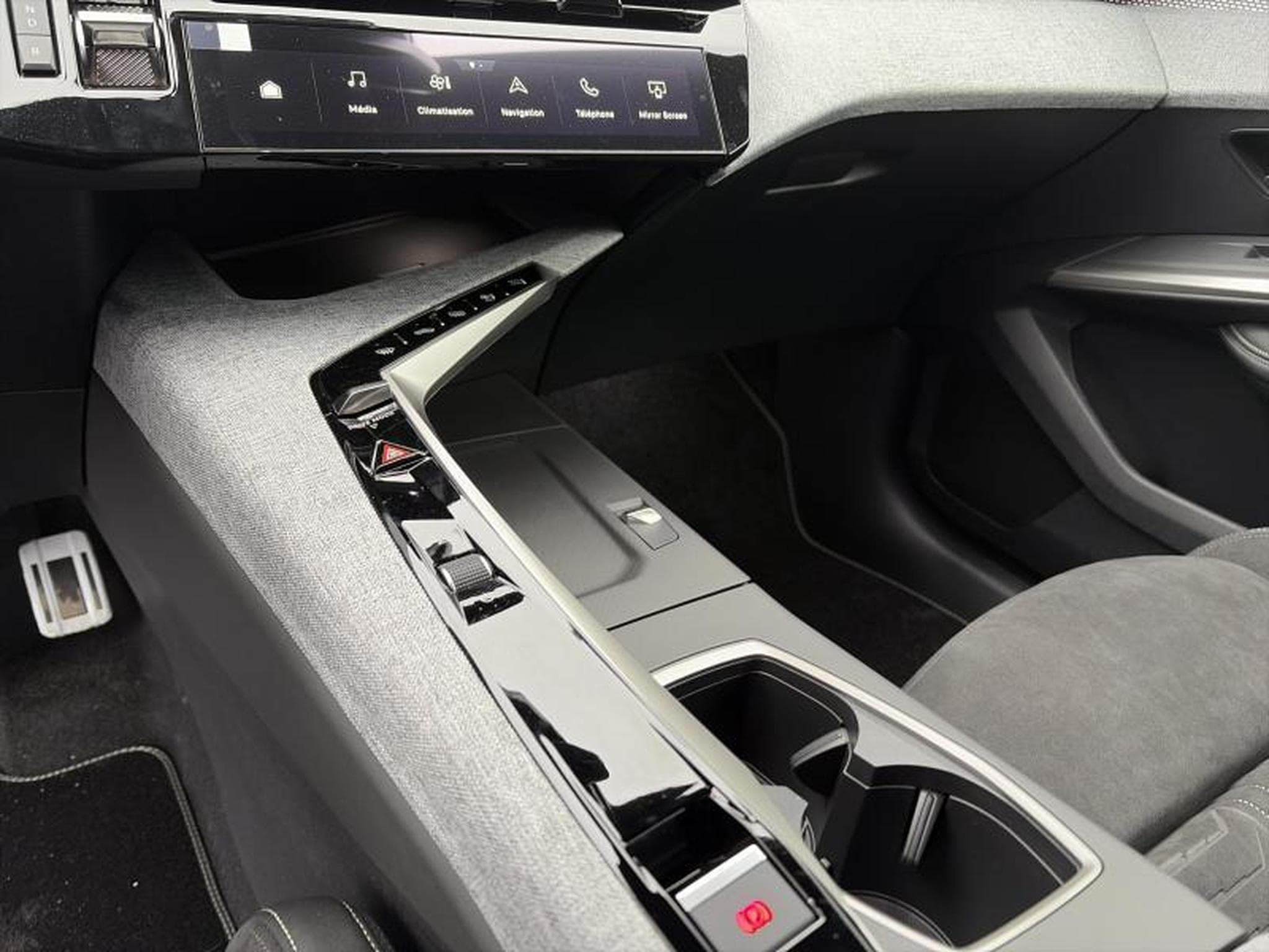 Peugeot 3008 III & e- (2026) - Foto 19