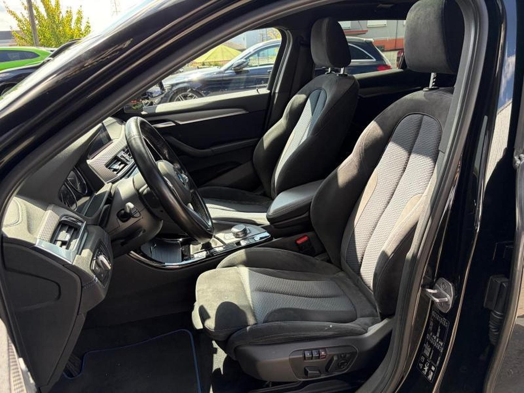 BMW X2 X2 xDrive20d pack M BVA/ ATH/ Toit Ouvrant/ Sièges Chauffant (2018) - Photo 8