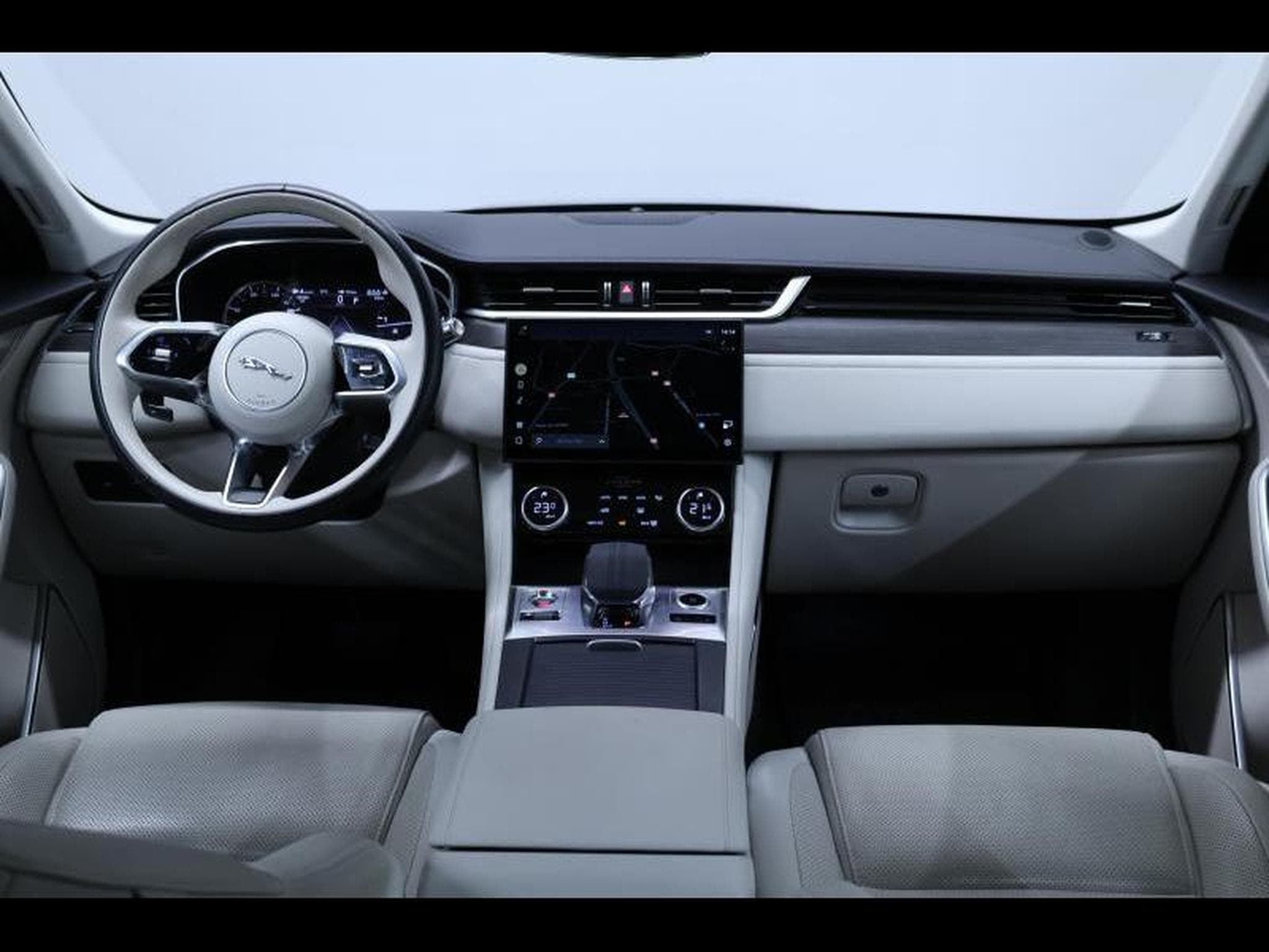 Jaguar F-Pace D165 R-Dynamic S AWD Auto (2021) - Photo 17