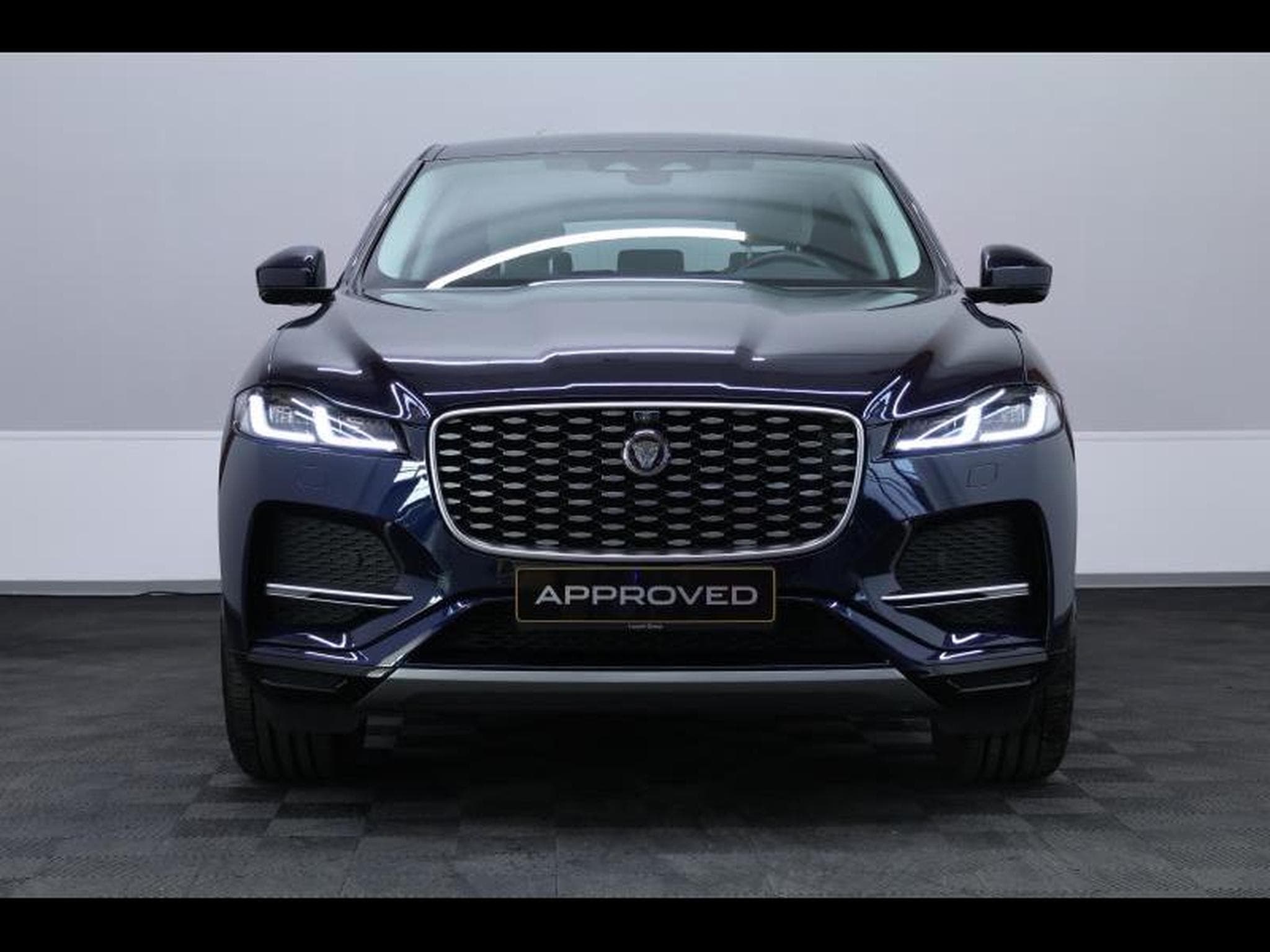 Jaguar F-Pace D165 R-Dynamic S AWD Auto (2021) - Photo 2