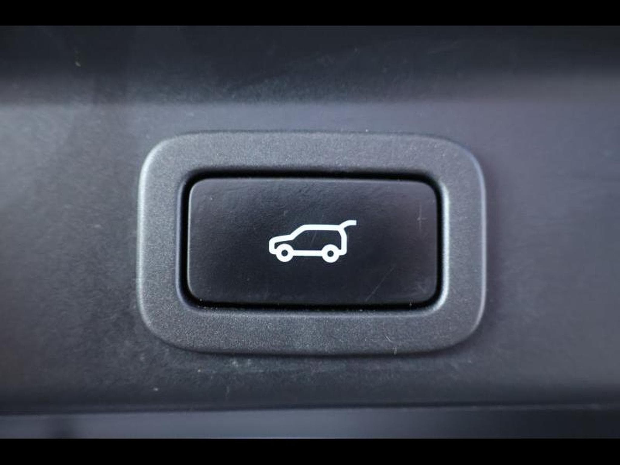 Jaguar F-Pace D165 R-Dynamic S AWD Auto (2021) - Photo 25