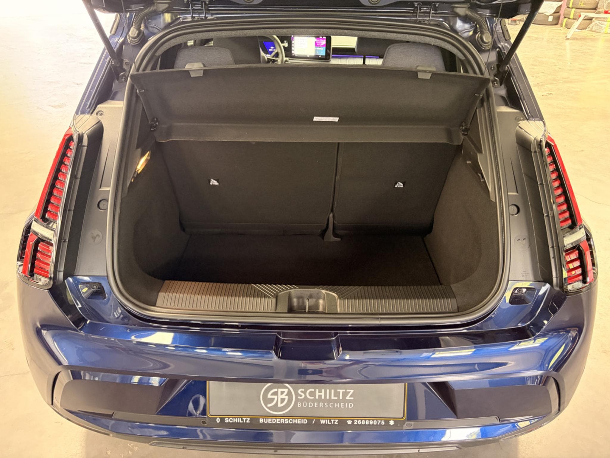 Renault R5 E-Tech Techno 52kw/h range 150HP (2026) - Photo 14
