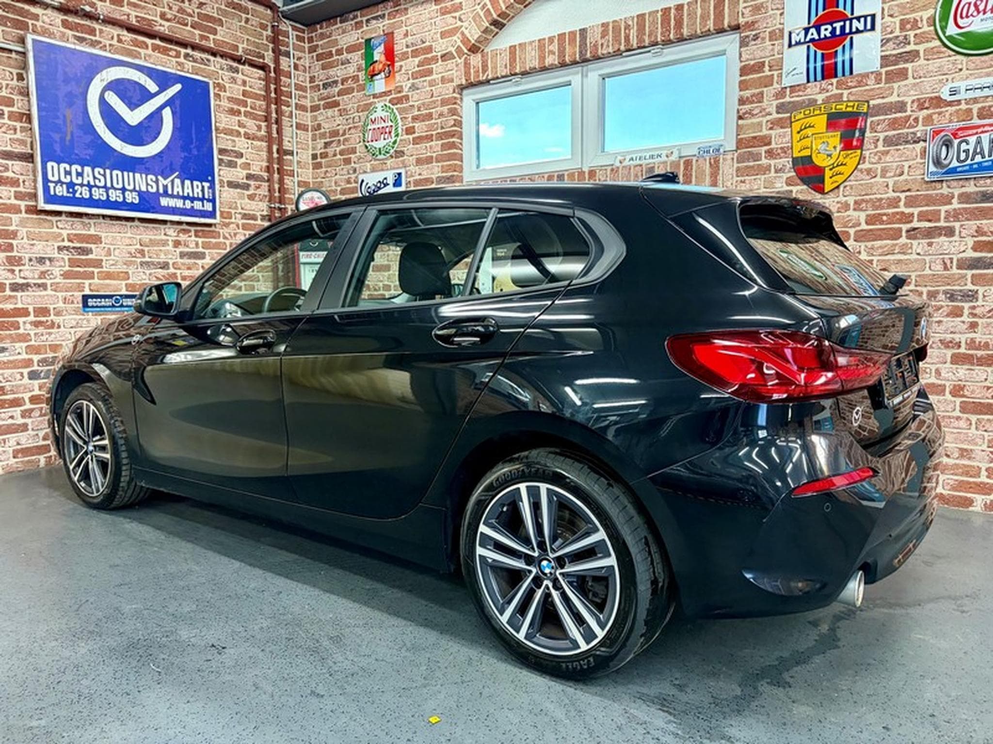 BMW 120 120iA 2.0 178cv Auto HATCH Navi/ClimaA/Park/ALU17 (2023) - Photo 2