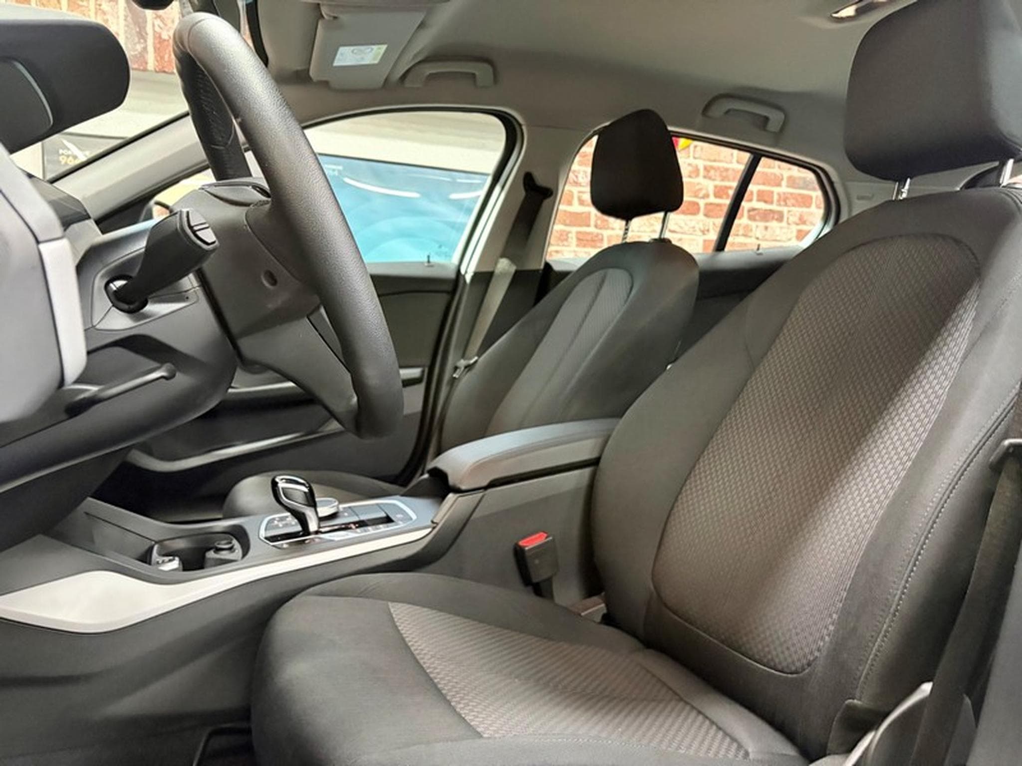 BMW 120 120iA 2.0 178cv Auto HATCH Navi/ClimaA/Park/ALU17 (2023) - Photo 5