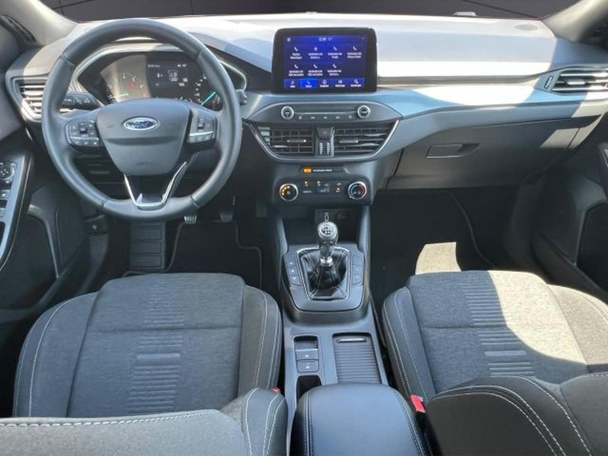 Ford Focus Focus Lim. Active KLIMA,NAVI,PDC,TEMPOMAT,LED (2020) - Photo 14