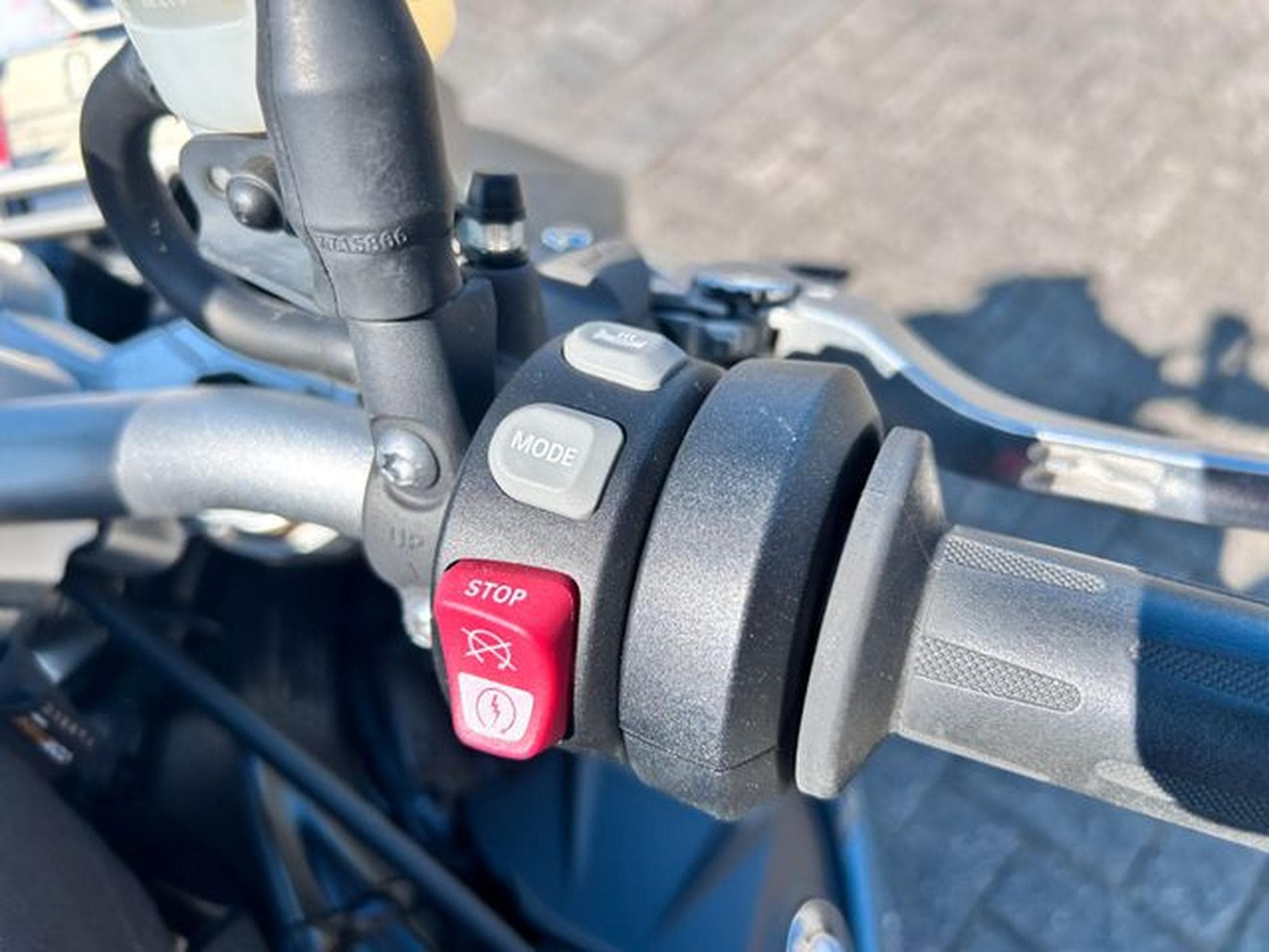 BMW S 1000R Dynamik Sport Schaltassistent (2017) - Photo 9