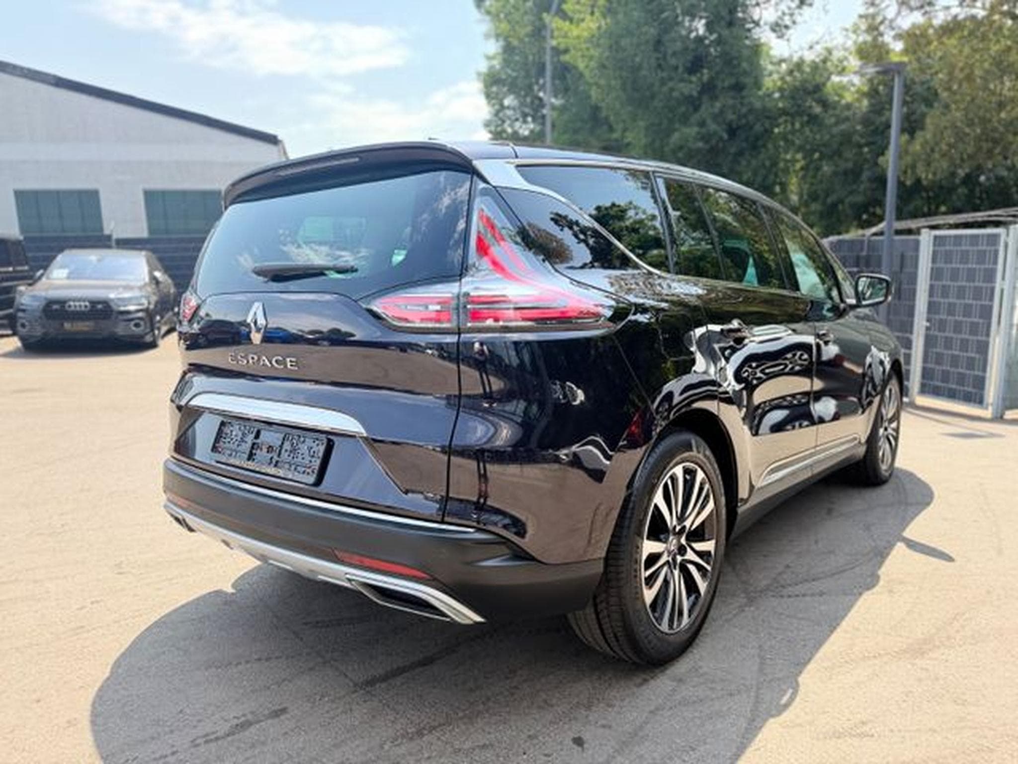 Renault Espace ESPACE V INITIALE PARIS*7 SITZER*AUT*BOSE*MATRIX (2020) - Foto 5