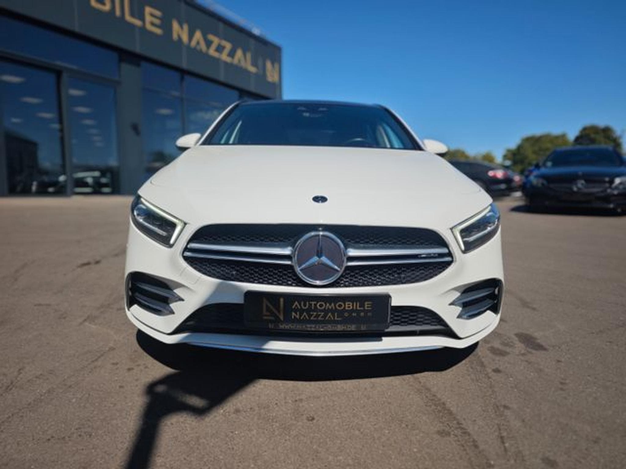 Mercedes A 35 AMG A 35 AMG 4MATIC *MULTIBEAM*BURMESTER*ASSIST* (2019) - Photo 3