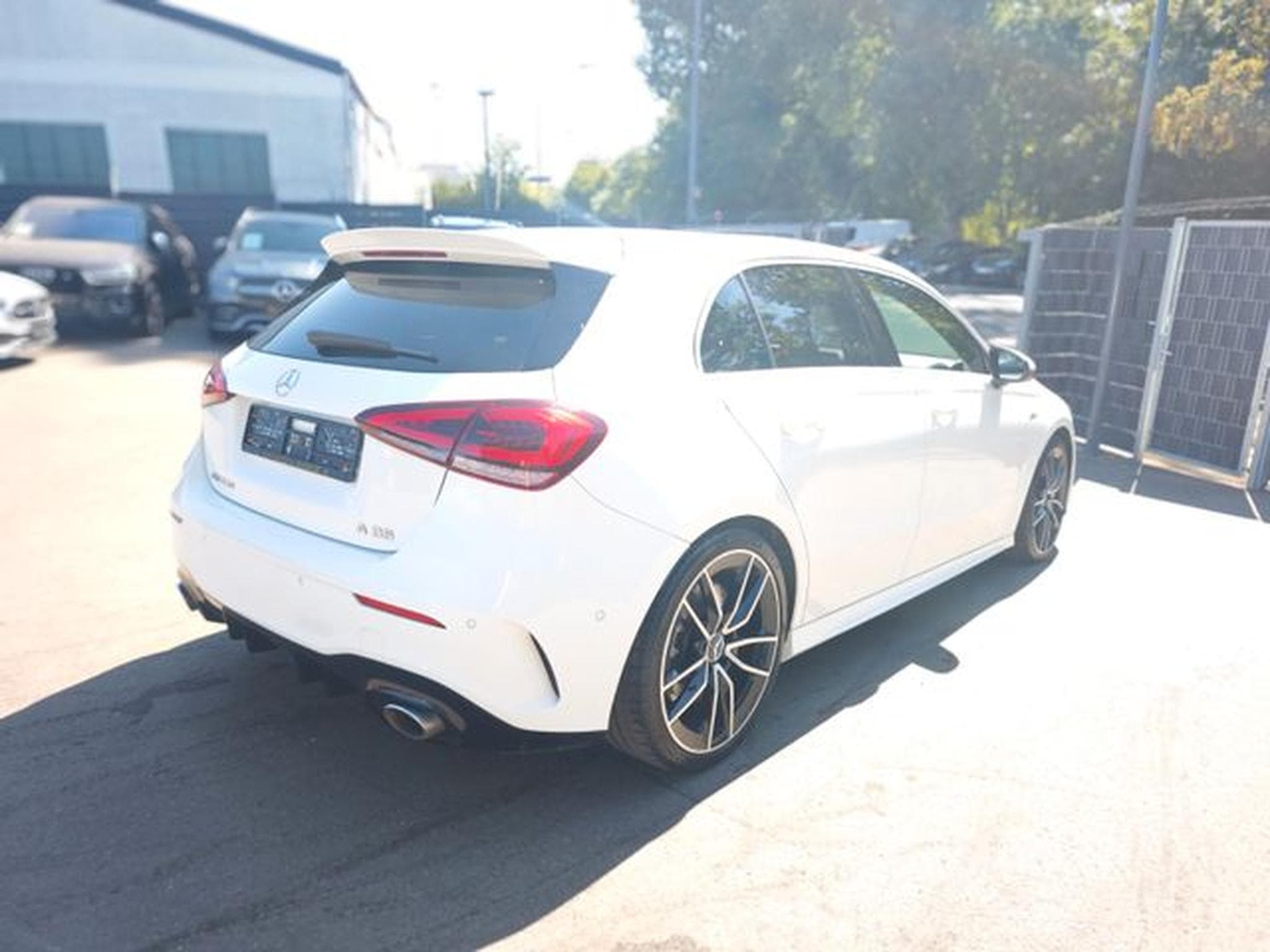 Mercedes A 35 AMG A 35 AMG 4MATIC *MULTIBEAM*BURMESTER*ASSIST* (2019) - Photo 6