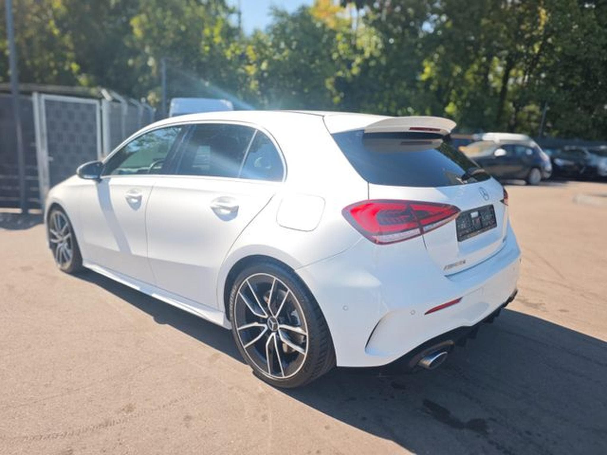 Mercedes A 35 AMG A 35 AMG 4MATIC *MULTIBEAM*BURMESTER*ASSIST* (2019) - Photo 7