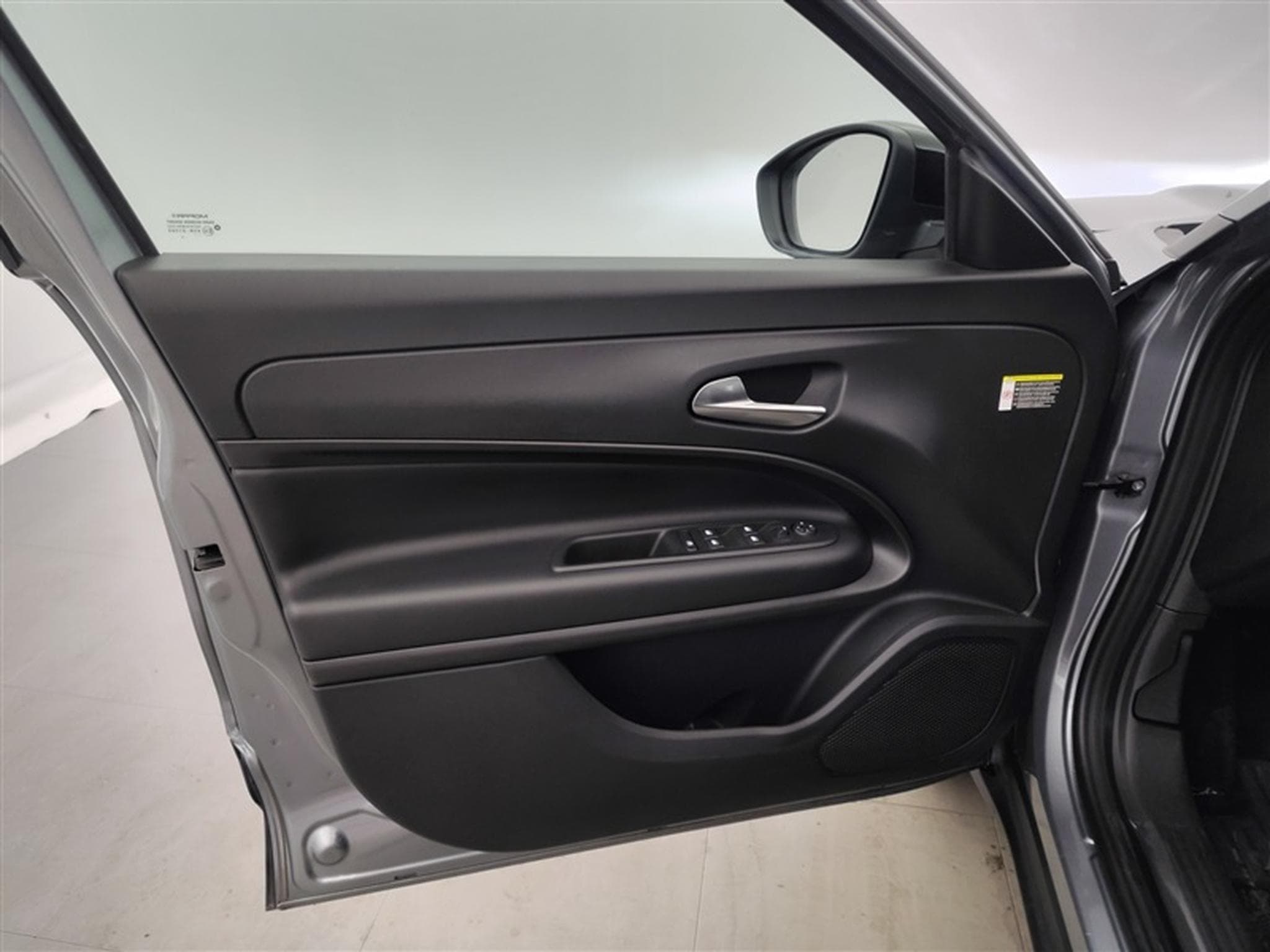 Jeep Avenger 1.2 Turbo 100cv Altitude (2025) - Photo 17