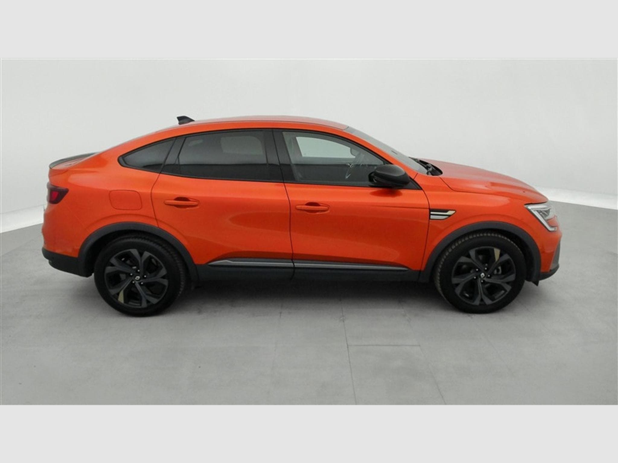 Renault Arkana E-TECH 1.6i Techno (2023) - Photo 25