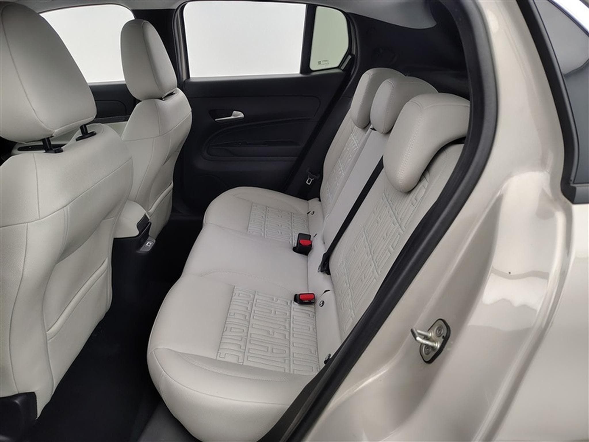 Fiat 600 1.2 Hybrid 110Cv eDCT6 La Prima (2025) - Photo 13