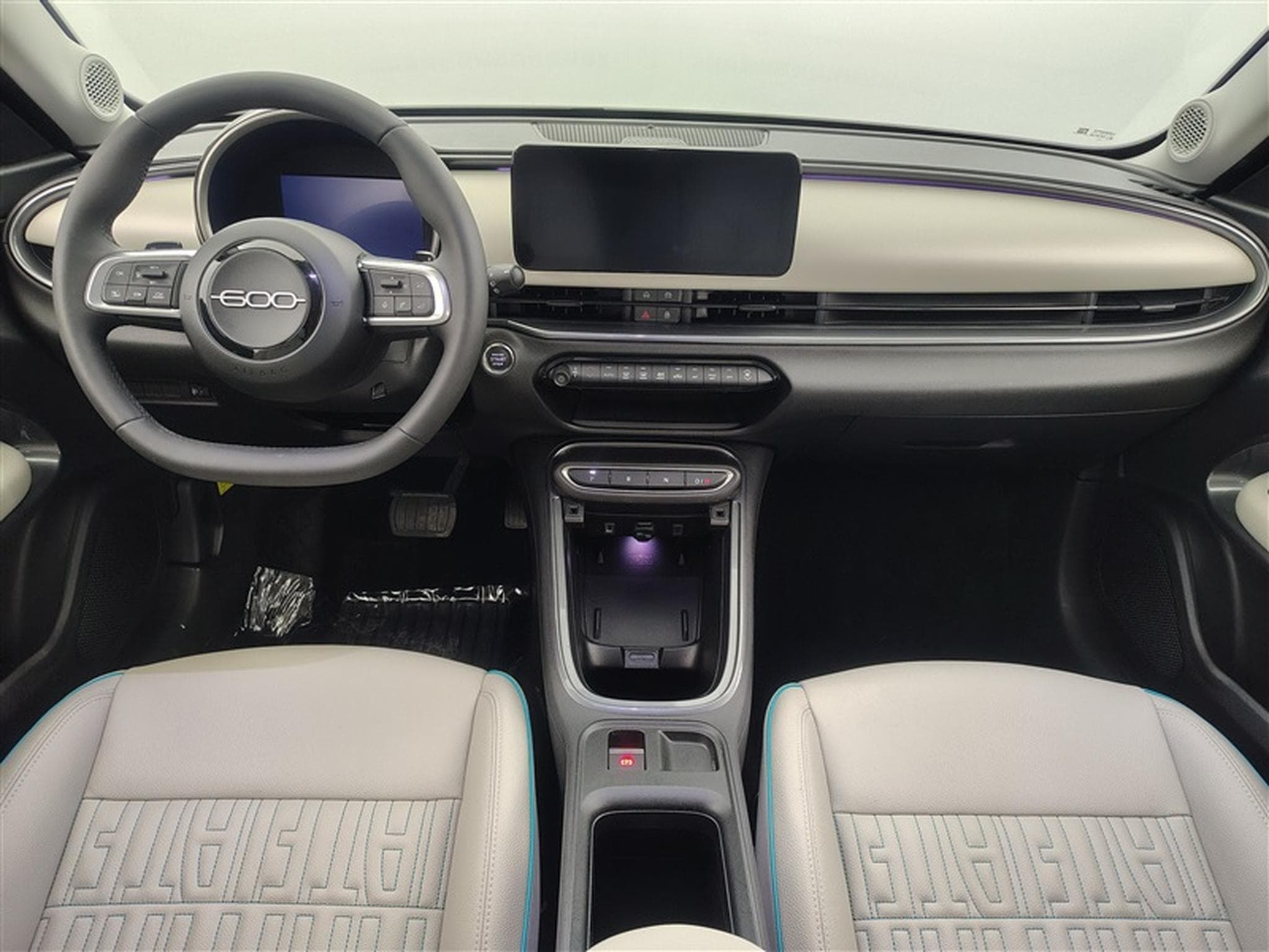 Fiat 600 1.2 Hybrid 110Cv eDCT6 La Prima (2025) - Photo 8