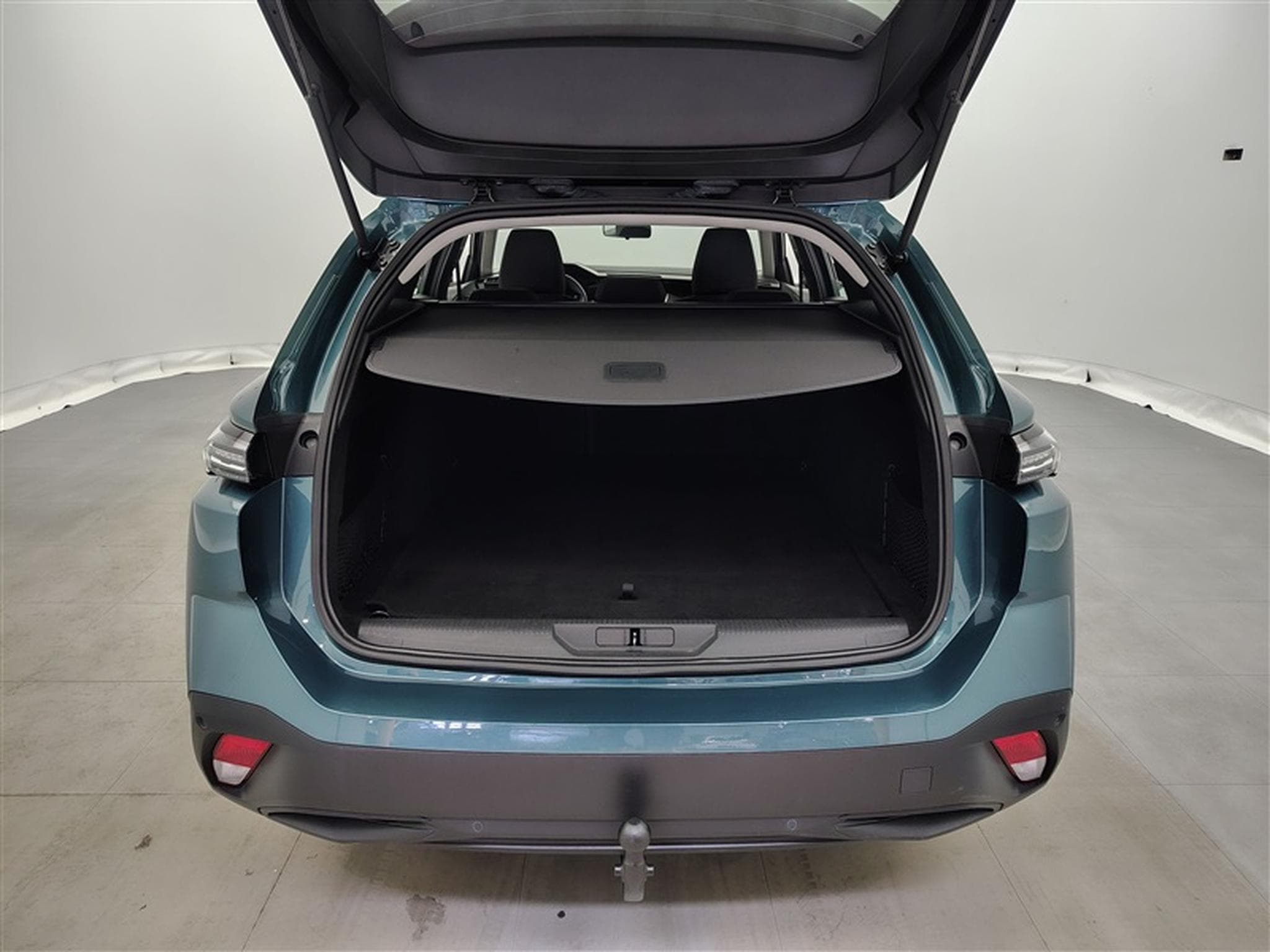 Peugeot 308 1.2 PureTech Active Pack NAVI /LED/PDC (2022) - Photo 14