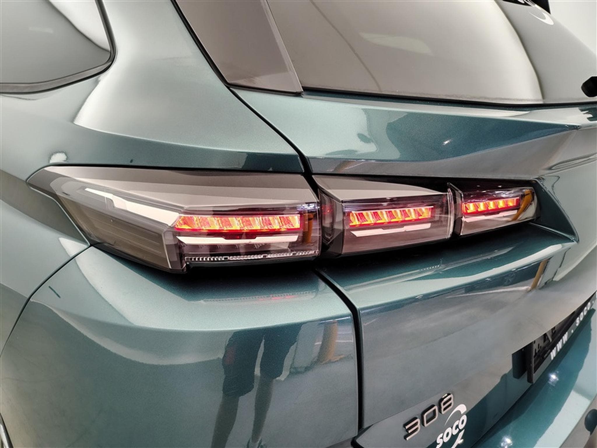Peugeot 308 1.2 PureTech Active Pack NAVI /LED/PDC (2022) - Photo 16