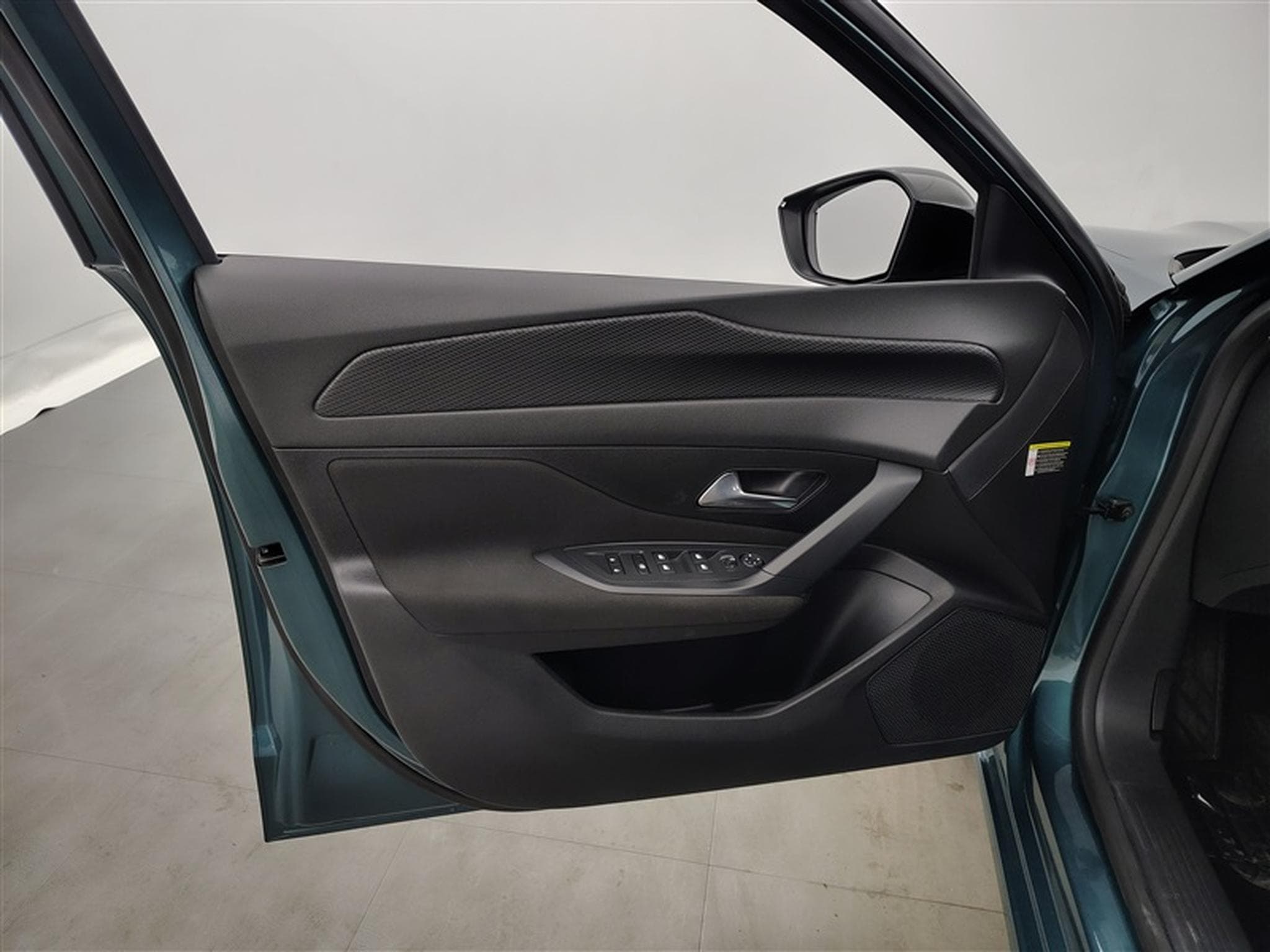 Peugeot 308 1.2 PureTech Active Pack NAVI /LED/PDC (2022) - Photo 17