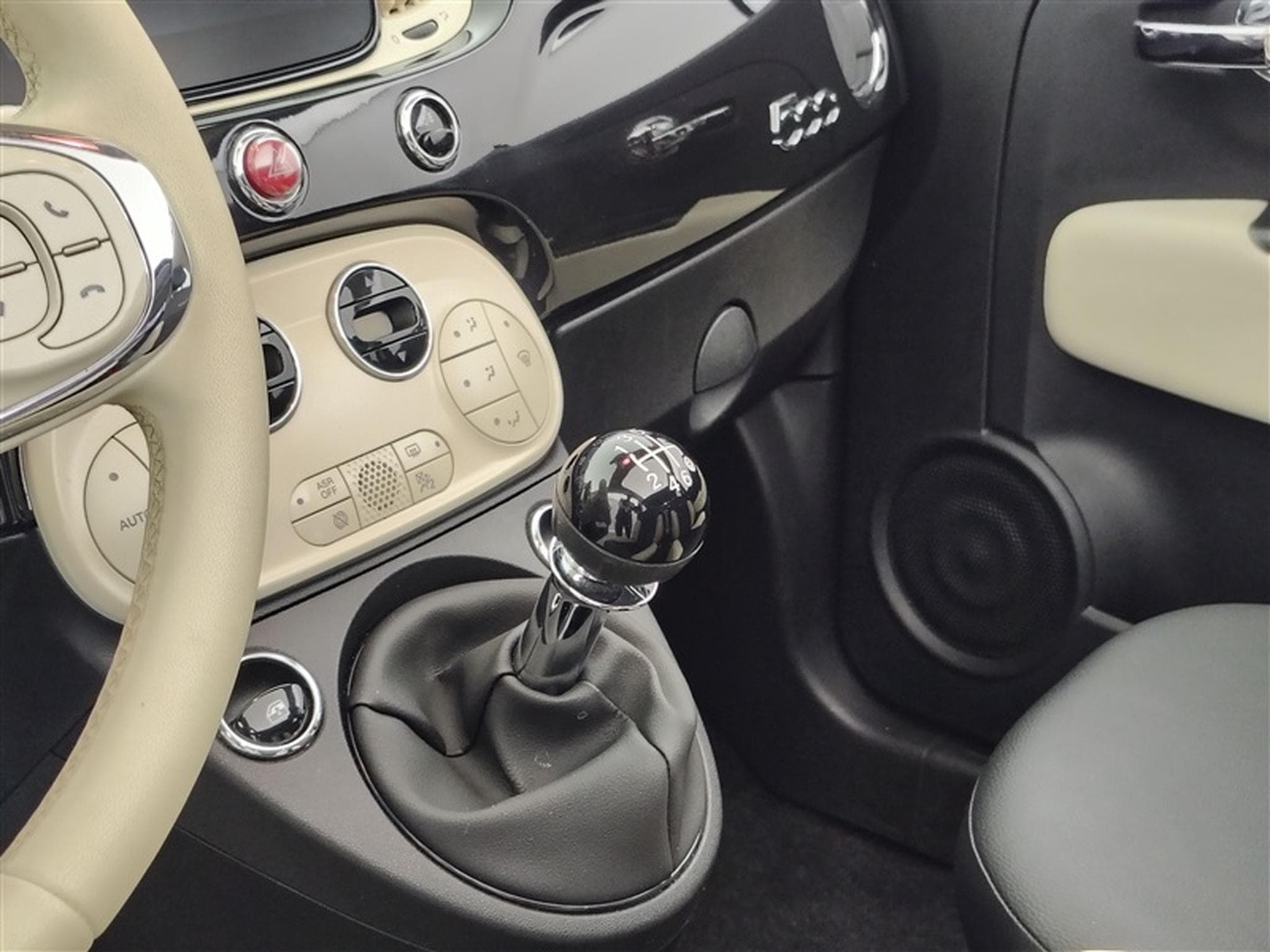 Fiat 500 1.0i MHEV Dolcevita (2022) - Photo 12